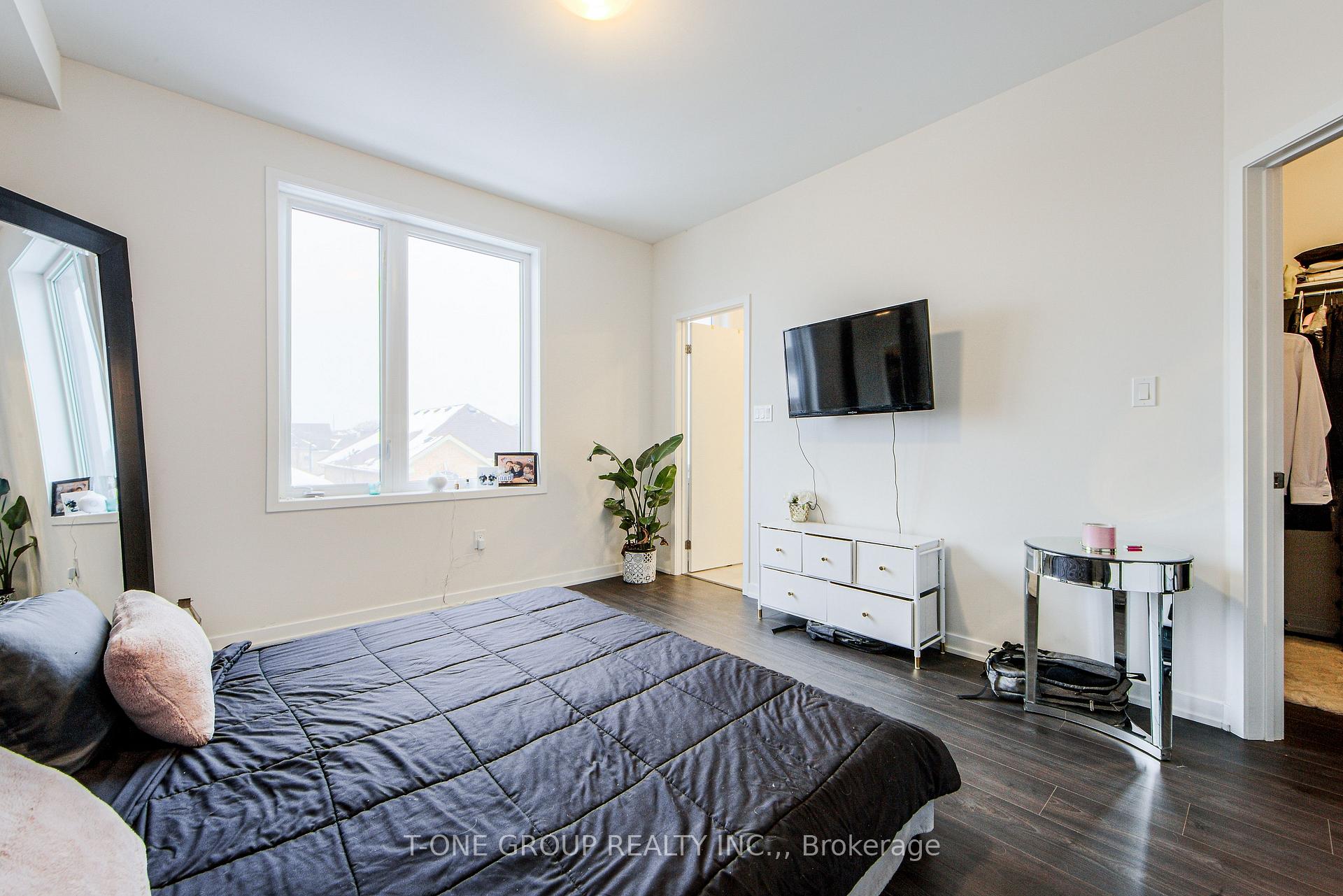 Photo 31 of 157 Rattenbury Road, Vaughan, Patterson — HOMEH