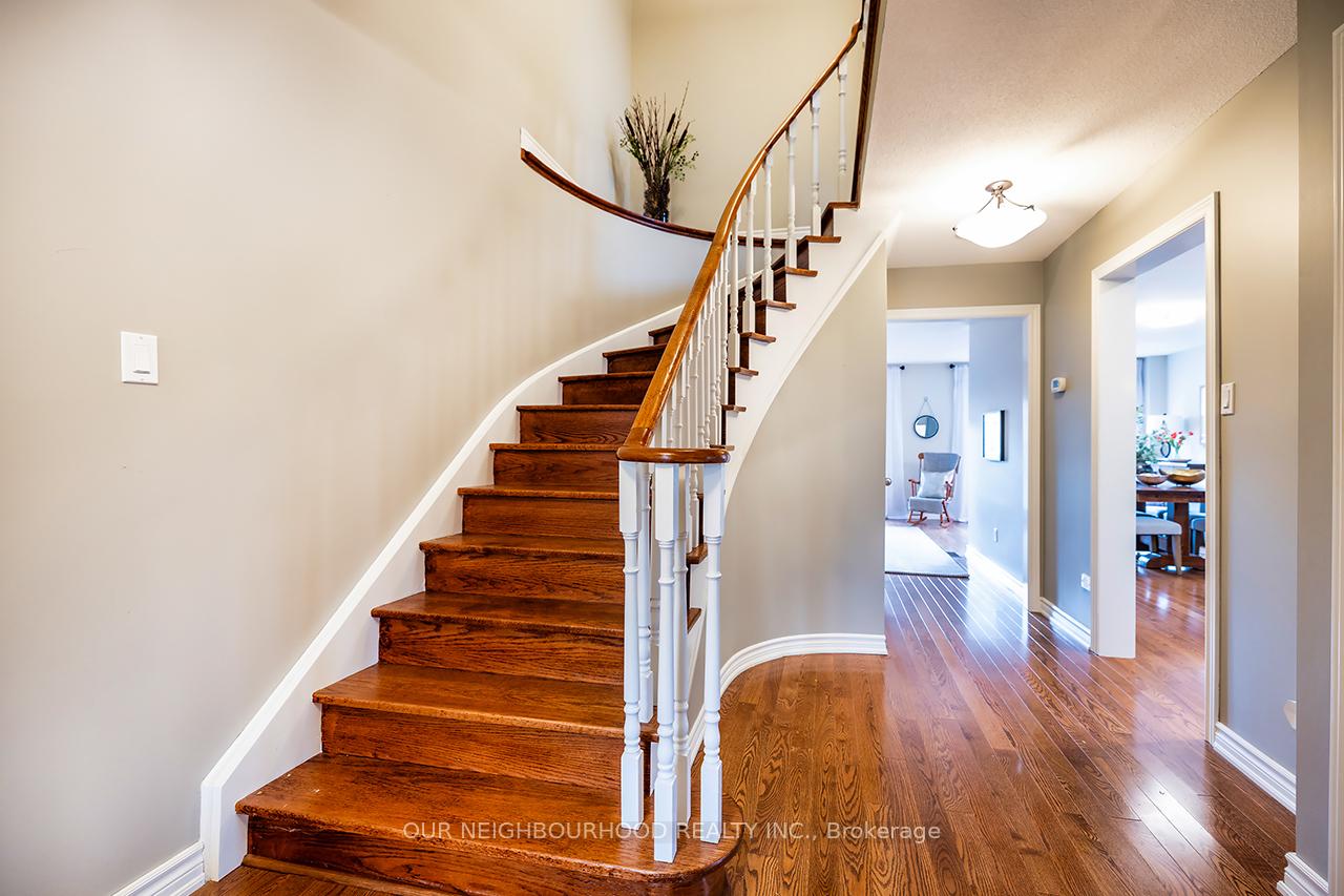 Photo 6 of 126 Major Buttons Drive, Markham, Sherwood-Amberglen — HOMEH
