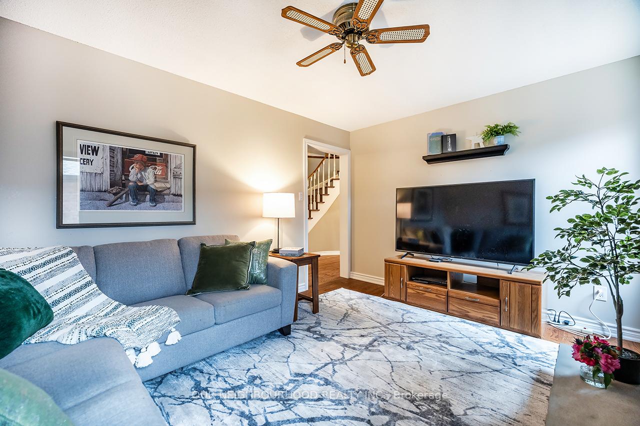 Photo 11 of 126 Major Buttons Drive, Markham, Sherwood-Amberglen — HOMEH