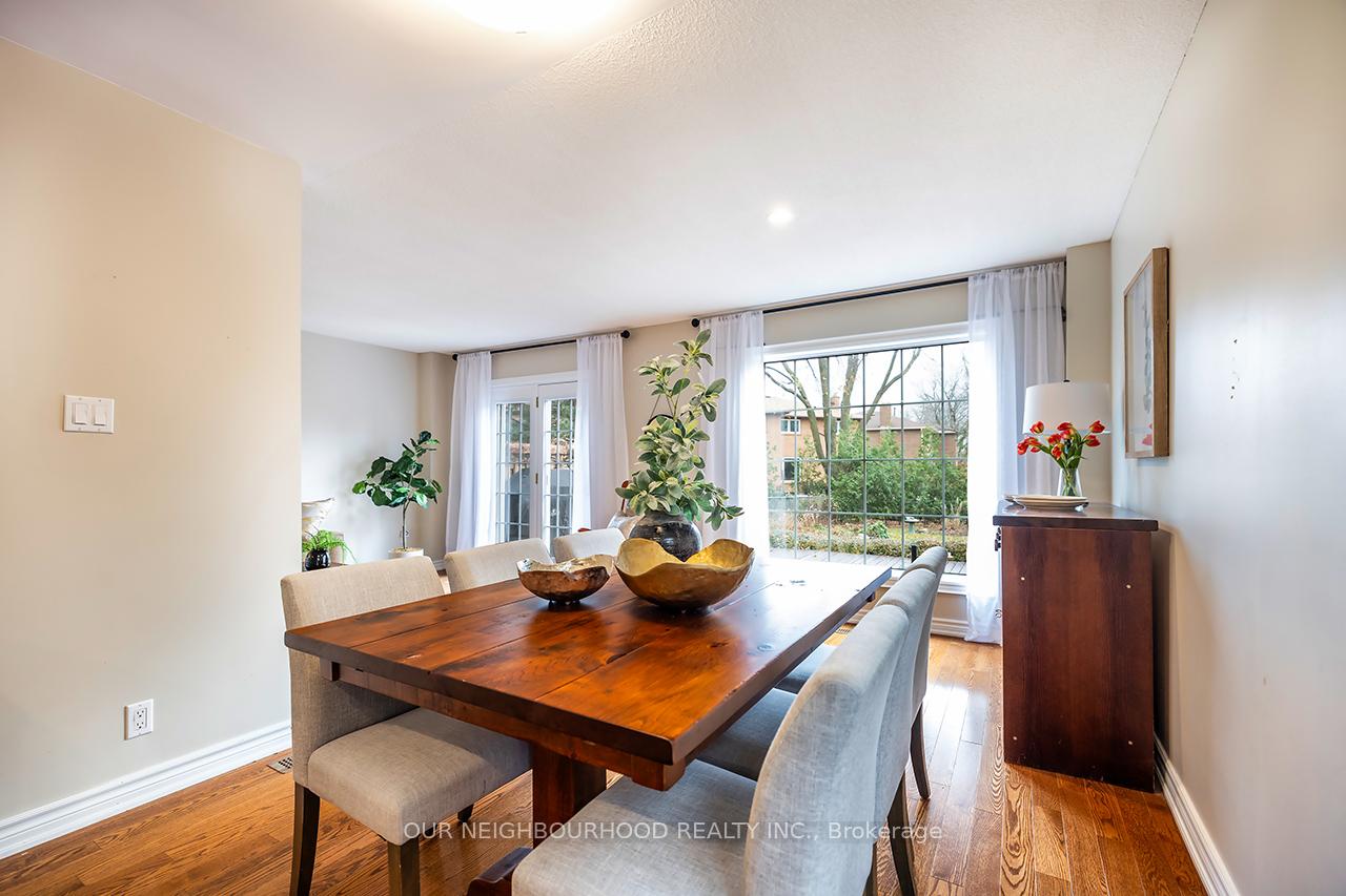 Photo 16 of 126 Major Buttons Drive, Markham, Sherwood-Amberglen — HOMEH