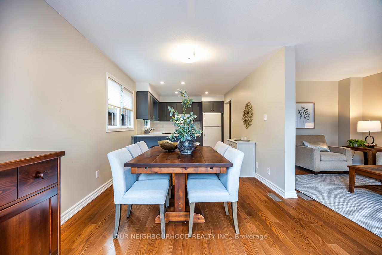 Photo 17 of 126 Major Buttons Drive, Markham, Sherwood-Amberglen — HOMEH