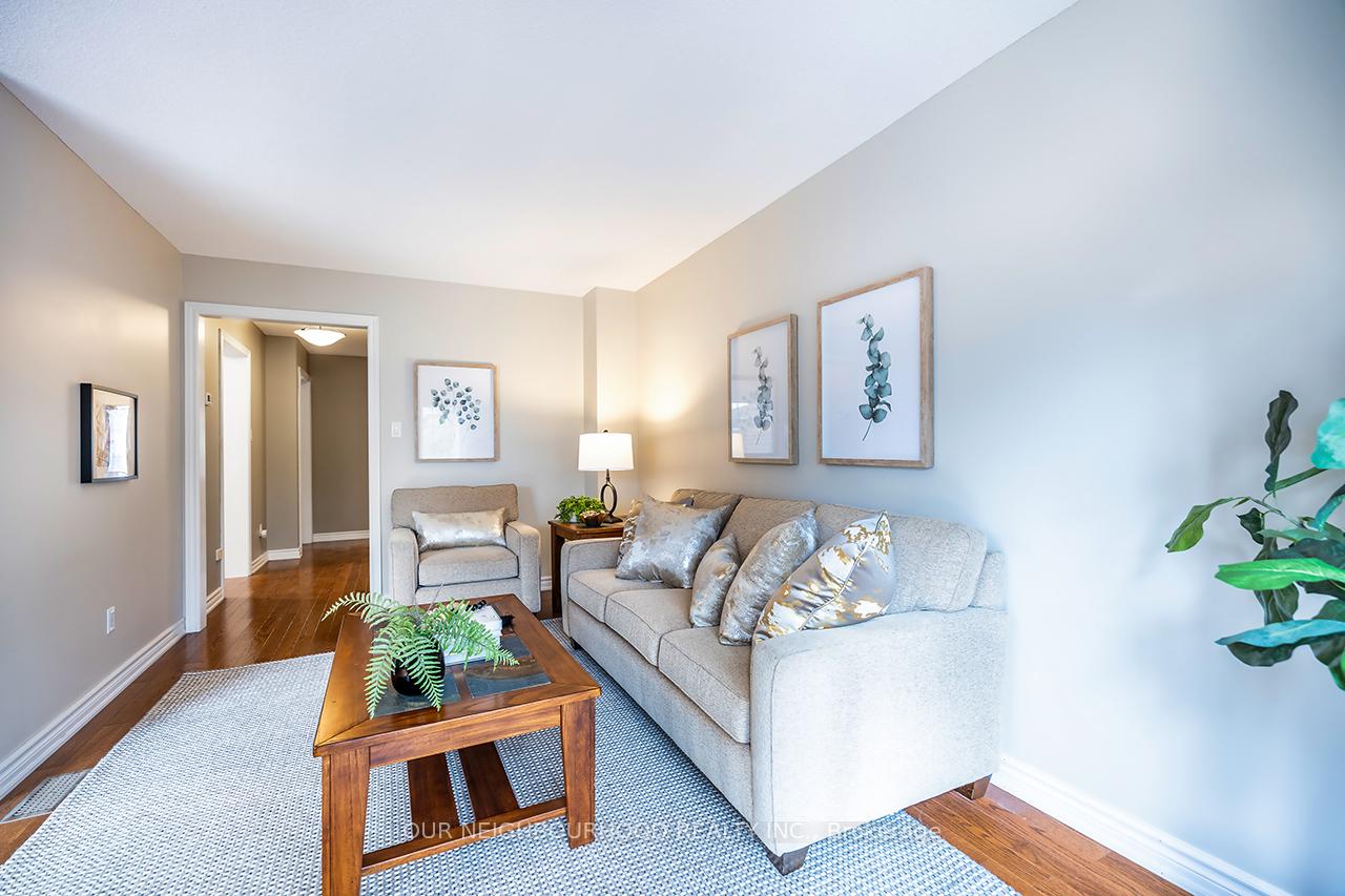 Photo 20 of 126 Major Buttons Drive, Markham, Sherwood-Amberglen — HOMEH