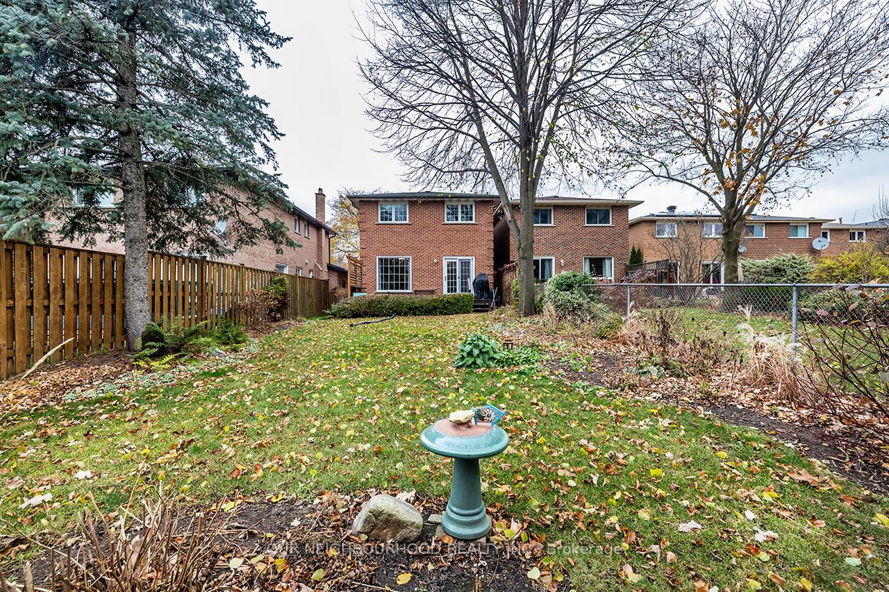 Photo 26 of 126 Major Buttons Drive, Markham, Sherwood-Amberglen — HOMEH
