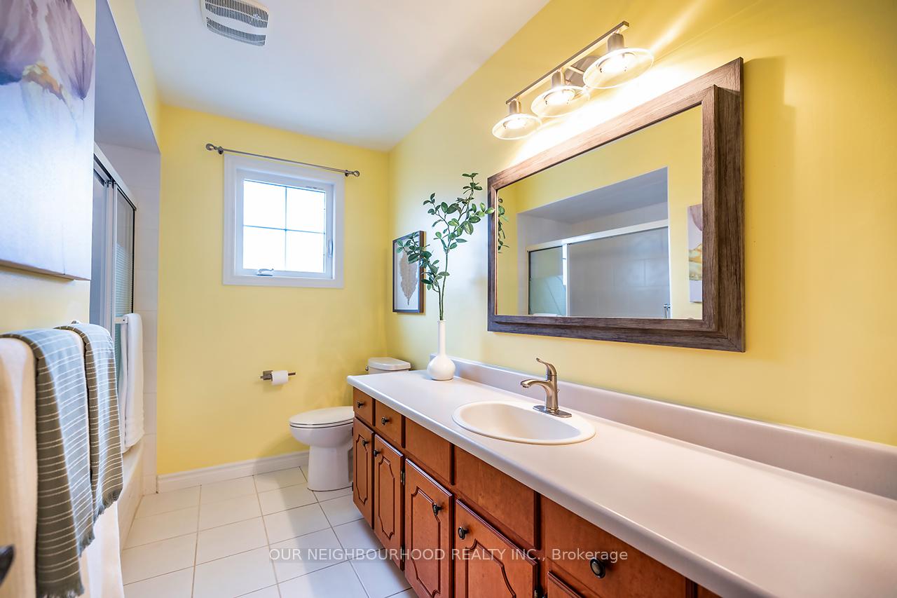 Photo 34 of 126 Major Buttons Drive, Markham, Sherwood-Amberglen — HOMEH