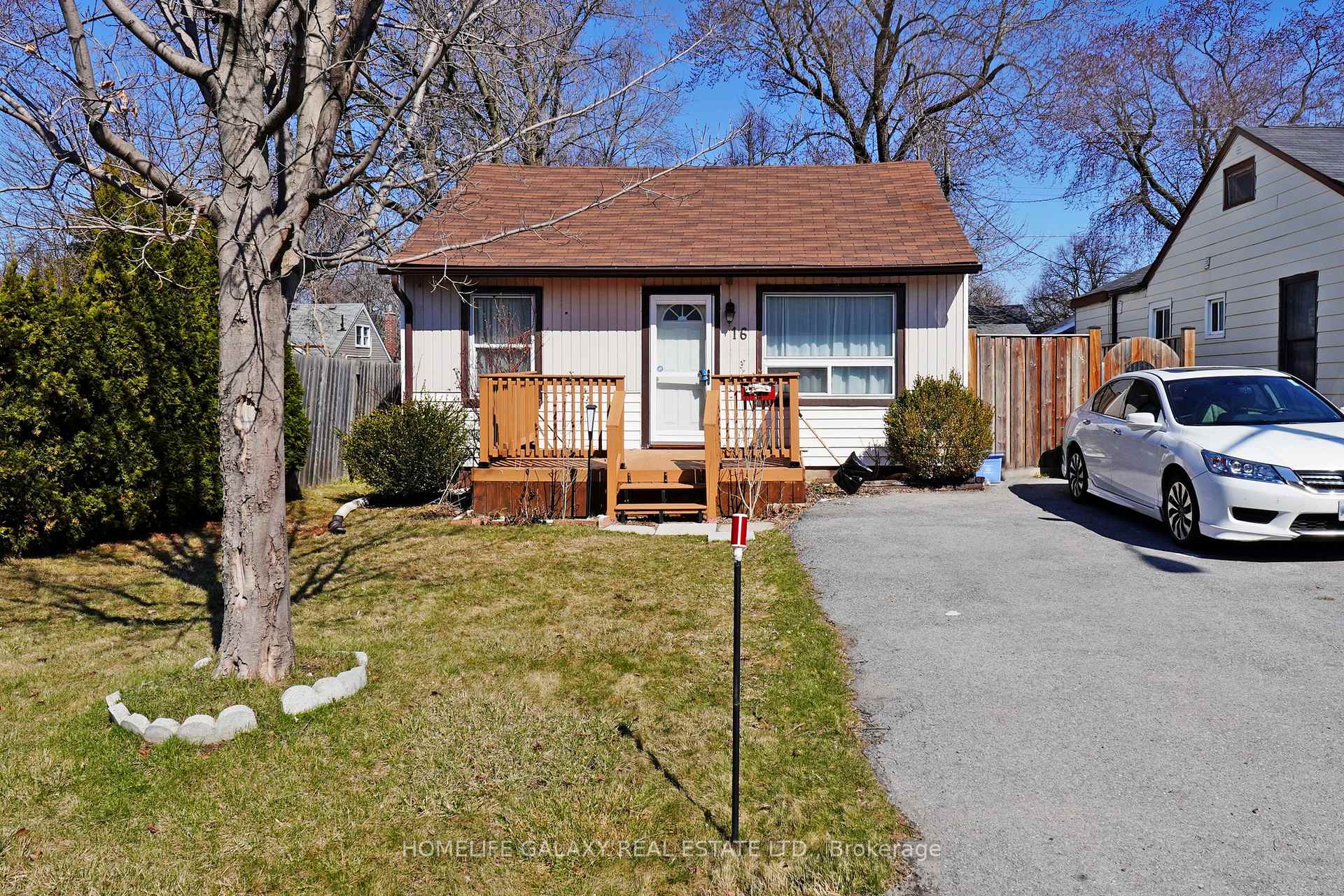 Photo 1 of 16 Queen Street, Ajax, Central — HOMEH