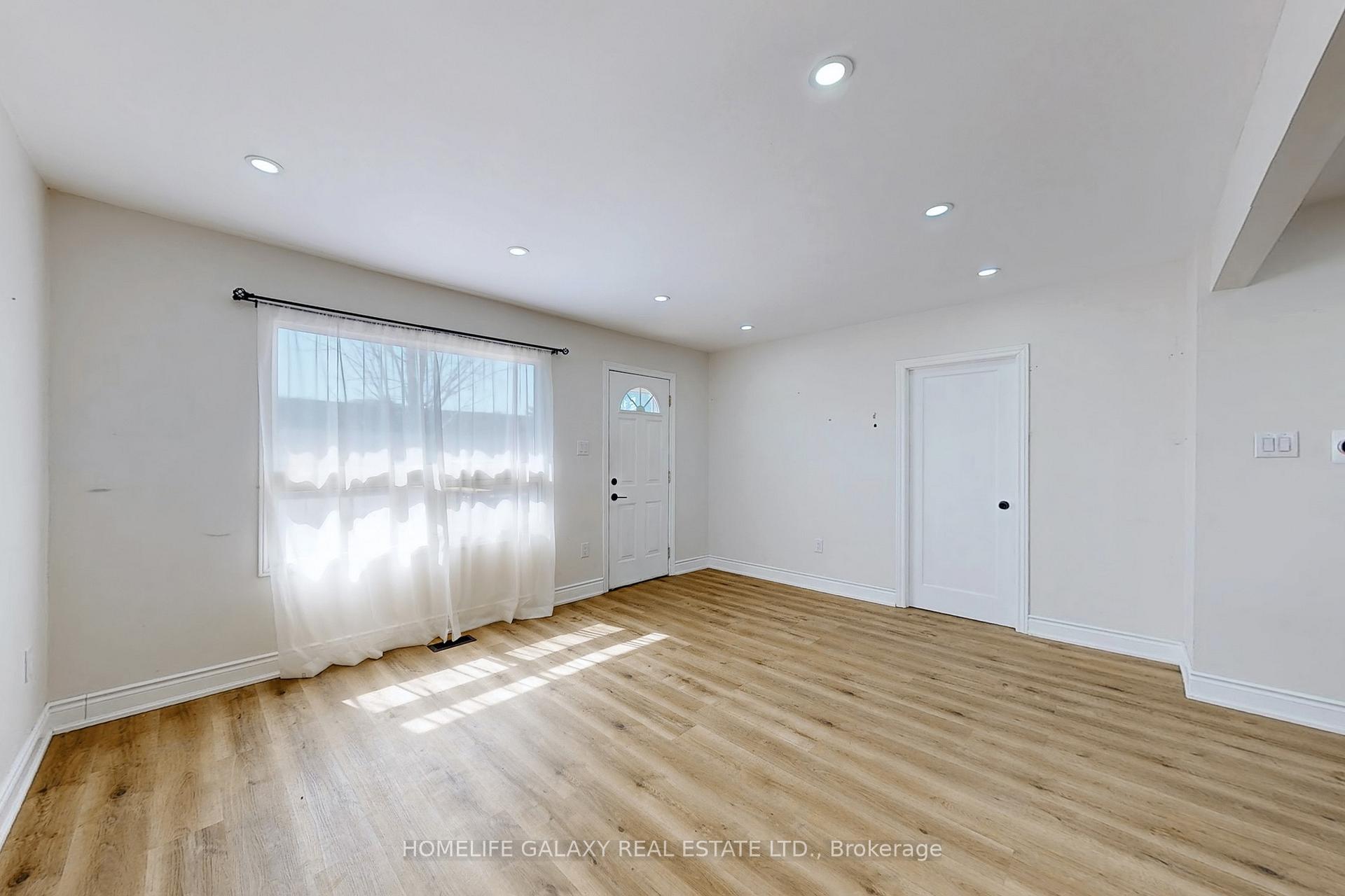 Photo 2 of 16 Queen Street, Ajax, Central — HOMEH
