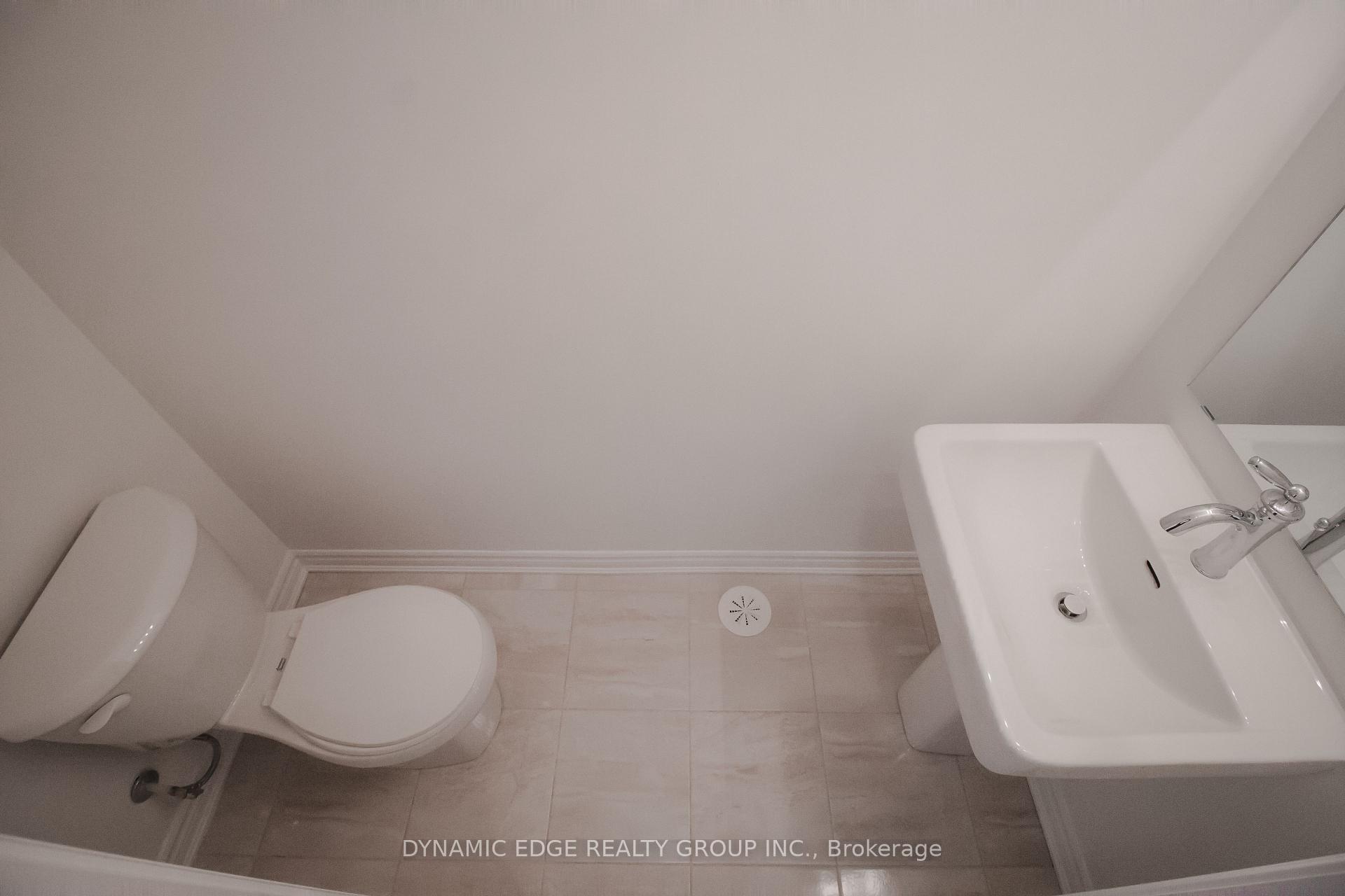 Photo 4 of 90 Paradox Street, Vaughan, Elder Mills — HOMEH