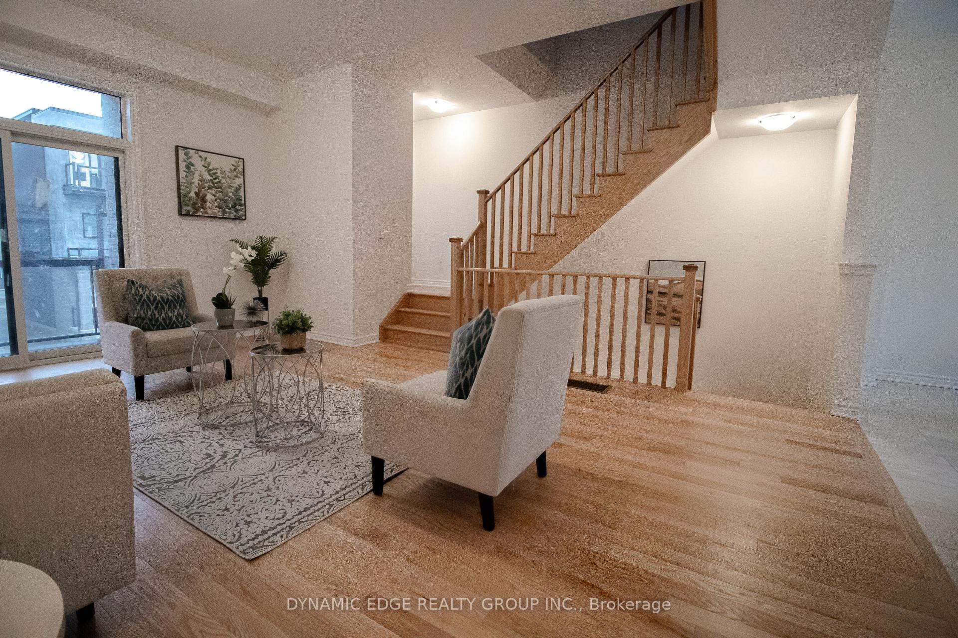 Photo 12 of 90 Paradox Street, Vaughan, Elder Mills — HOMEH