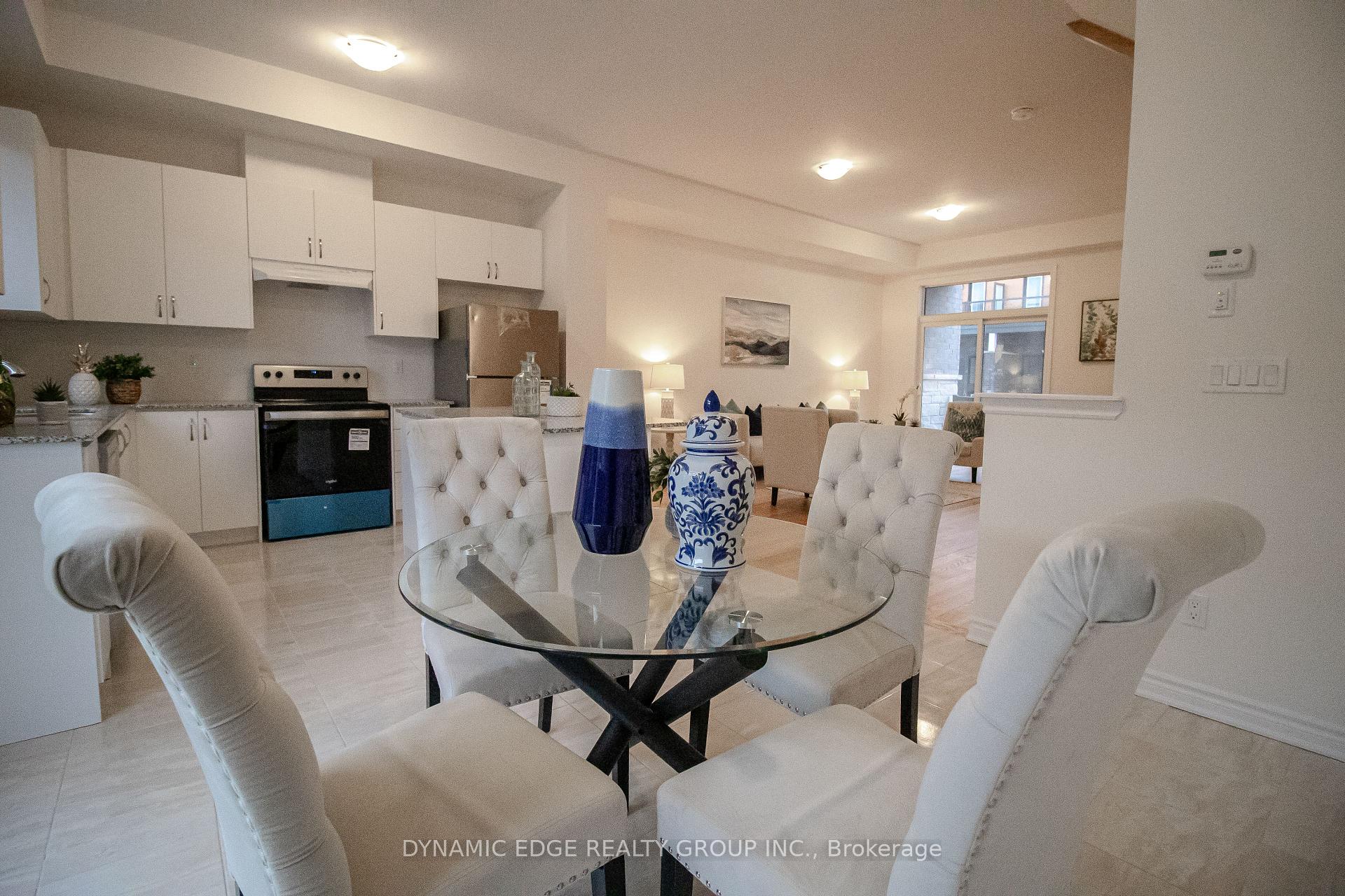 Photo 14 of 90 Paradox Street, Vaughan, Elder Mills — HOMEH