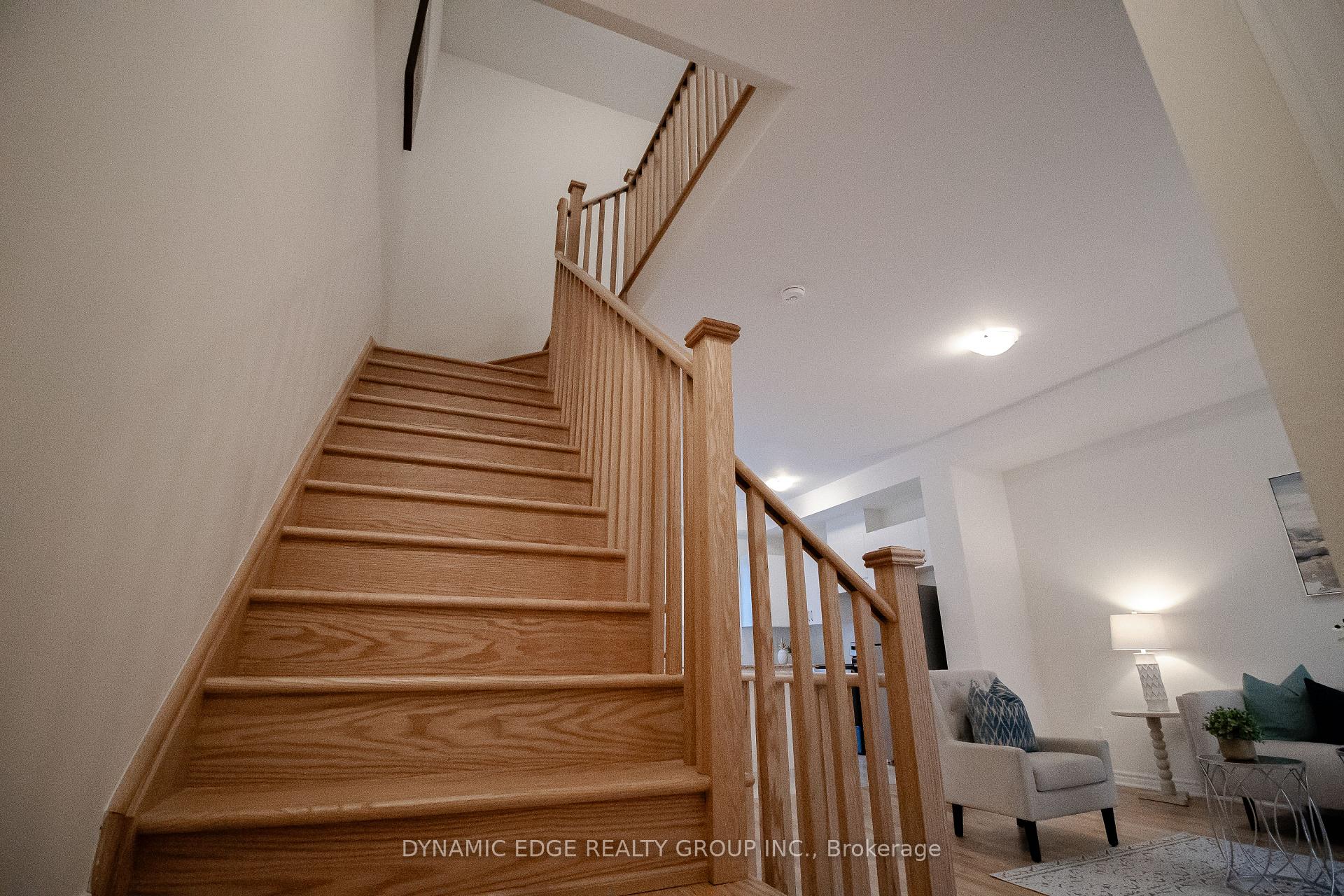 Photo 19 of 90 Paradox Street, Vaughan, Elder Mills — HOMEH