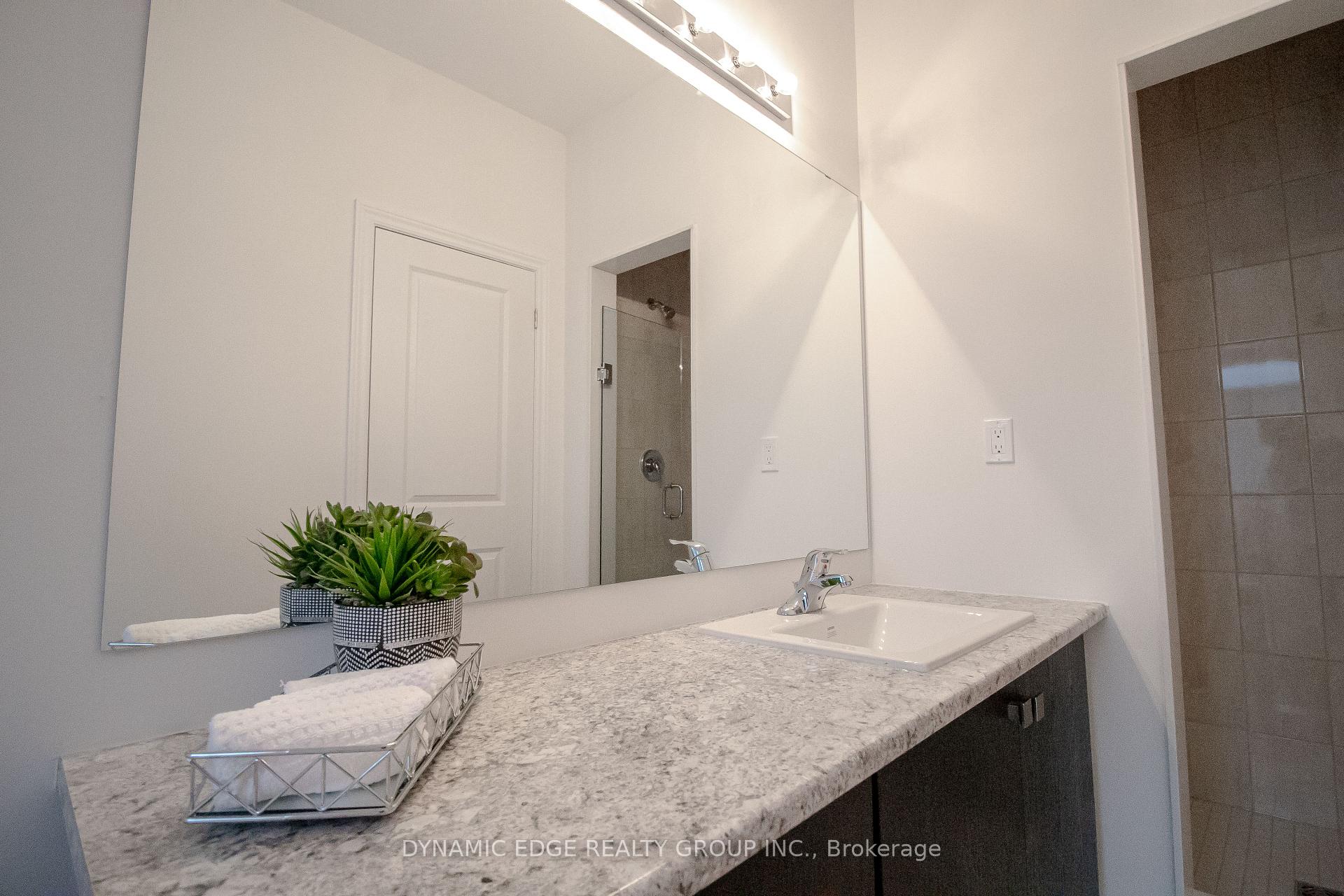 Photo 22 of 90 Paradox Street, Vaughan, Elder Mills — HOMEH