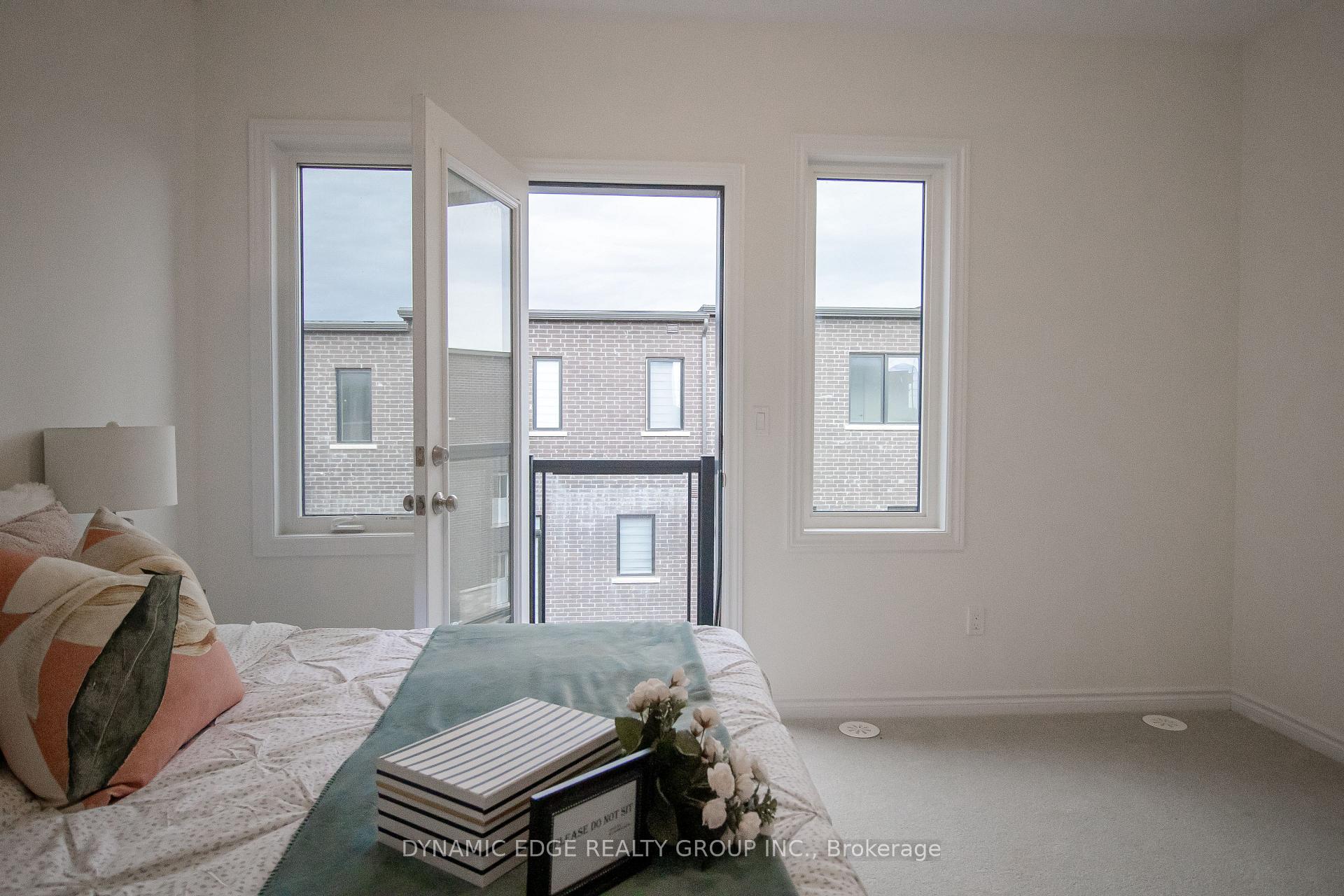 Photo 24 of 90 Paradox Street, Vaughan, Elder Mills — HOMEH