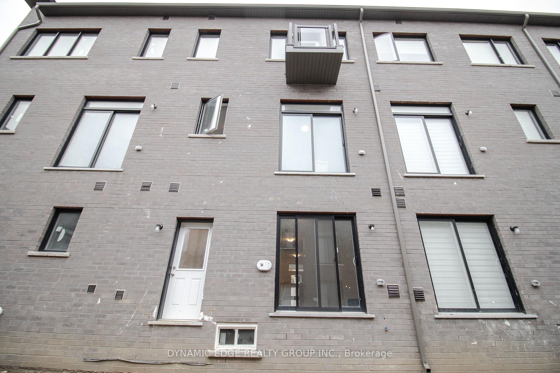 Photo 39 of 90 Paradox Street, Vaughan, Elder Mills — HOMEH
