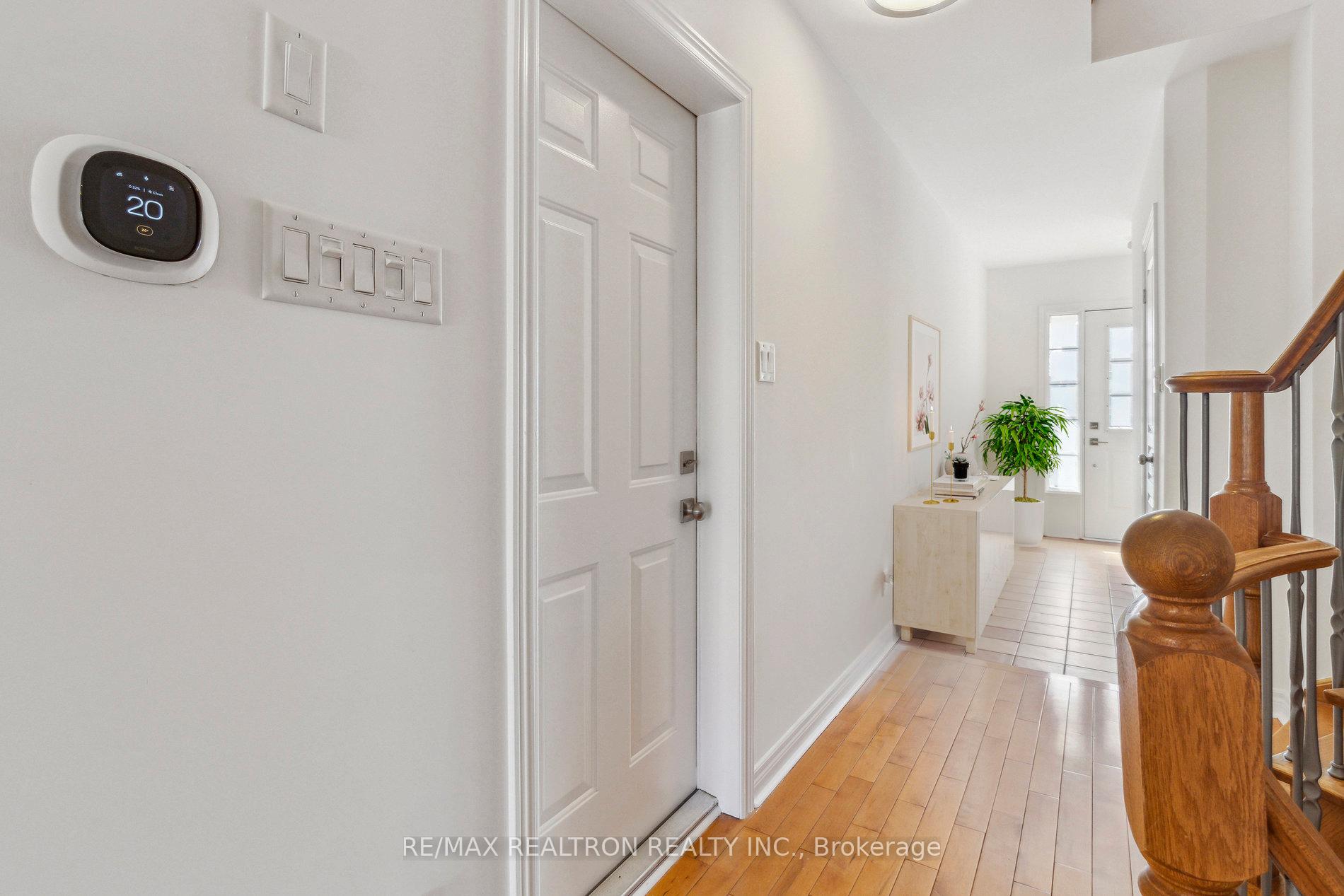 Photo 11 of 90 Maple Sugar Lane, Vaughan, Patterson — HOMEH