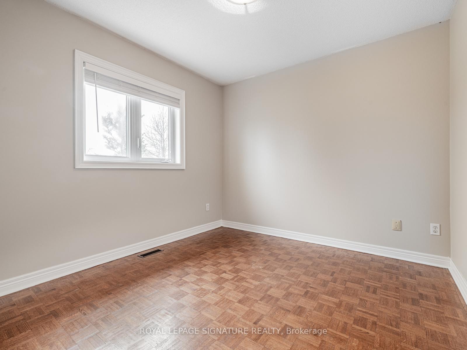 Photo 28 of 18 Inverness Close, Vaughan, Maple — HOMEH