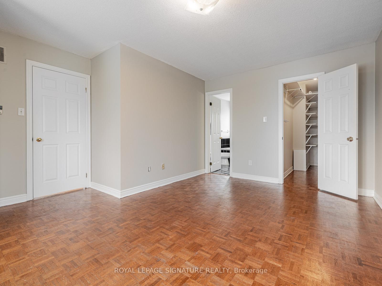 Photo 31 of 18 Inverness Close, Vaughan, Maple — HOMEH