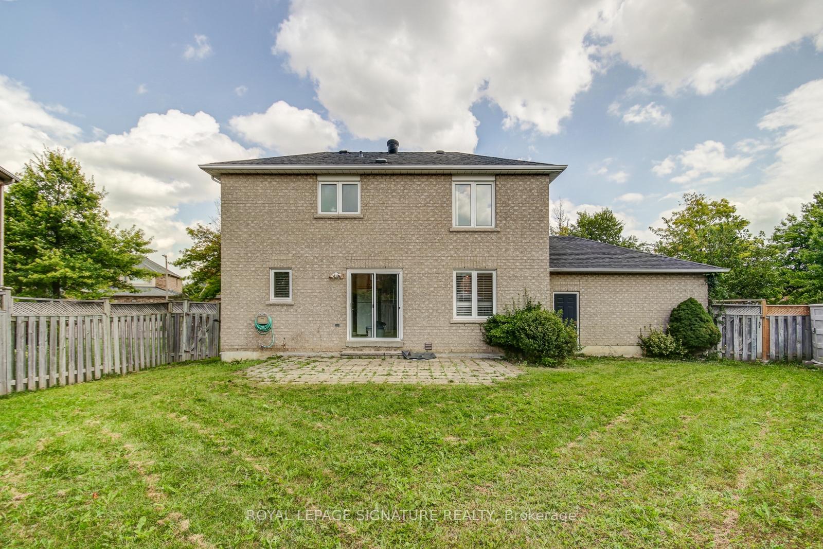 Photo 43 of 18 Inverness Close, Vaughan, Maple — HOMEH