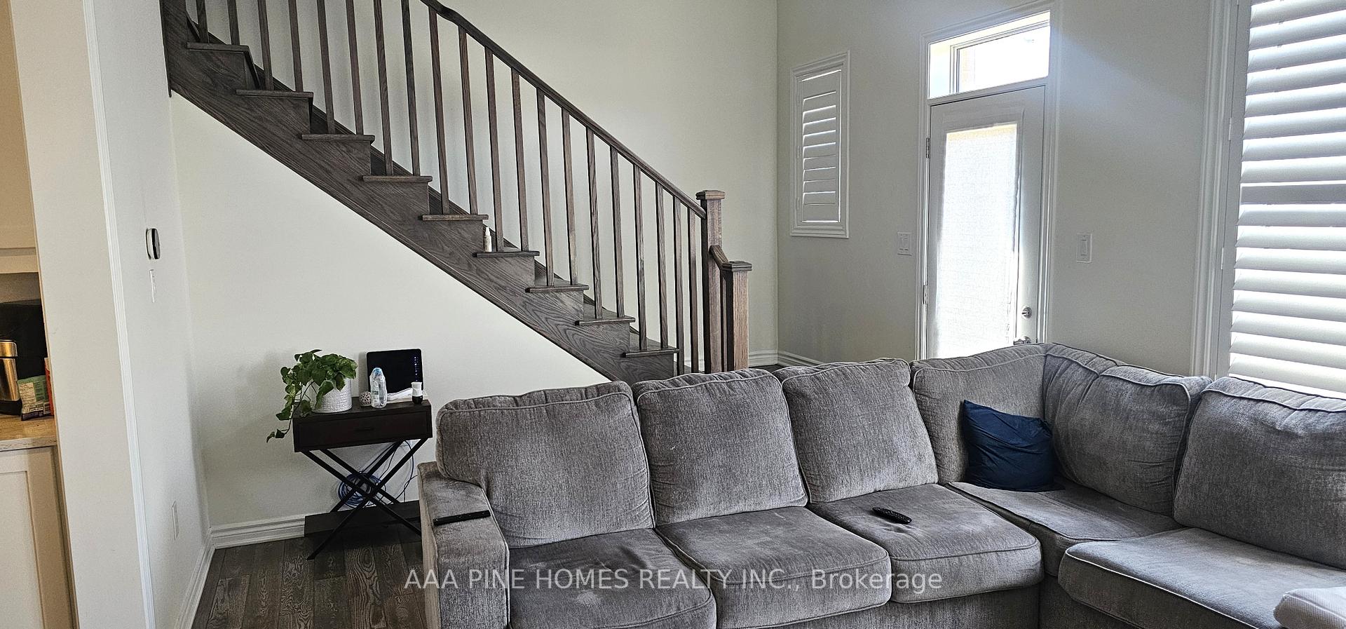 Photo 18 of 105 Barkerville Drive, Whitby, Rural Whitby — HOMEH
