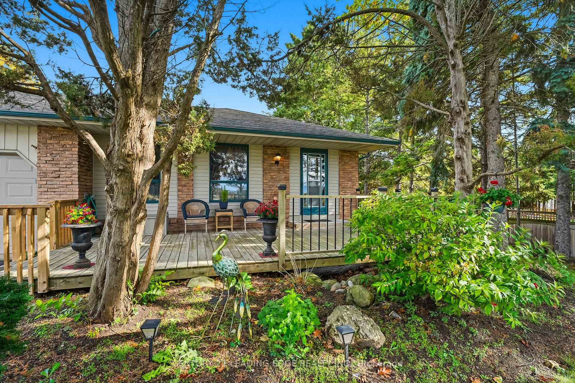Photo 7 of 63 Lakeridge Road S, Whitby, Rural Whitby — HOMEH