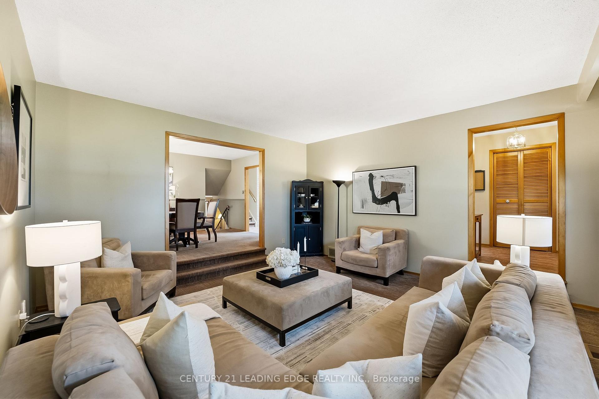 Photo 15 of 63 Lakeridge Road S, Whitby, Rural Whitby — HOMEH