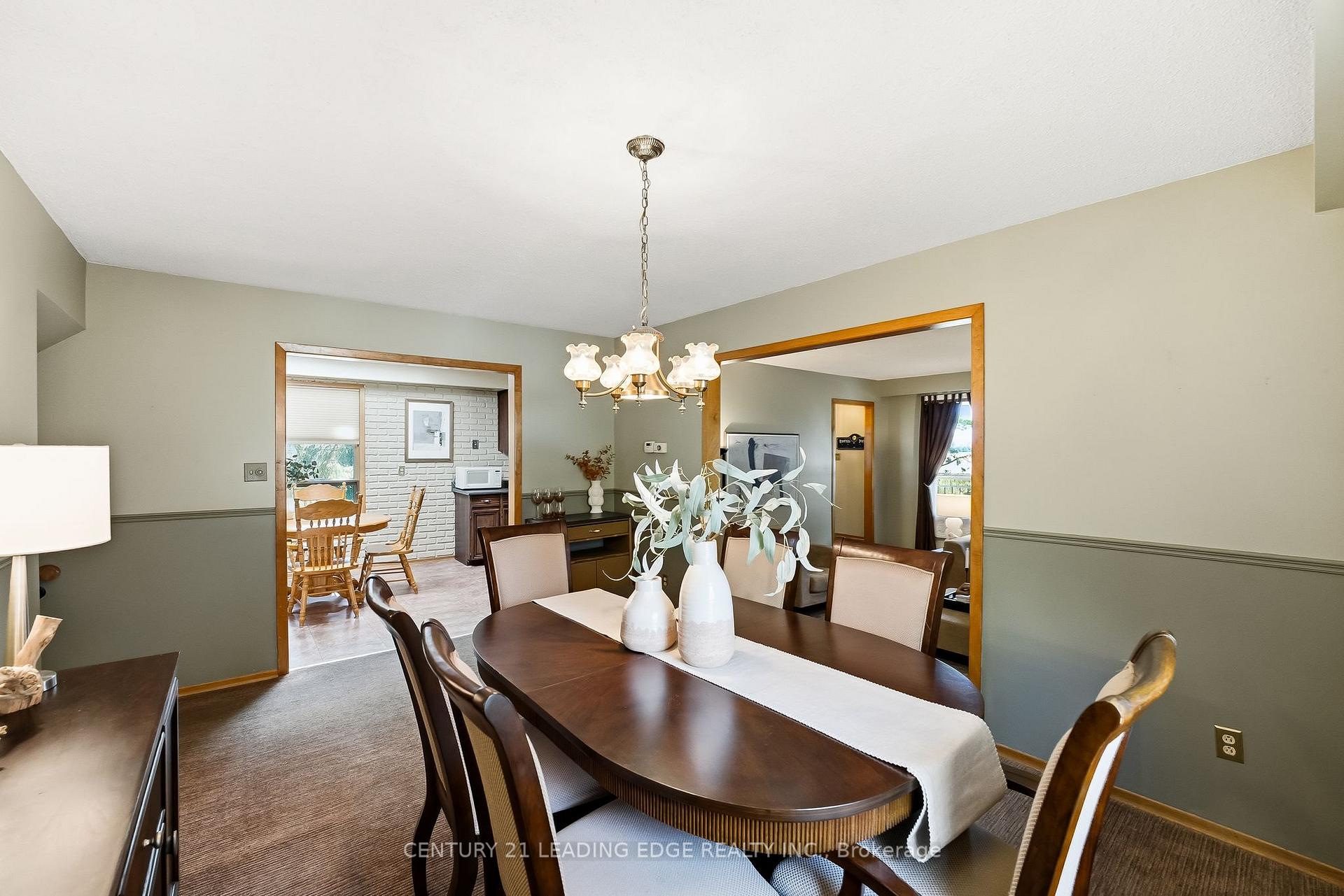 Photo 18 of 63 Lakeridge Road S, Whitby, Rural Whitby — HOMEH