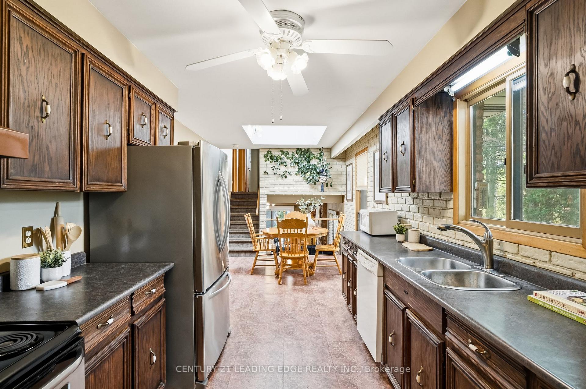 Photo 20 of 63 Lakeridge Road S, Whitby, Rural Whitby — HOMEH