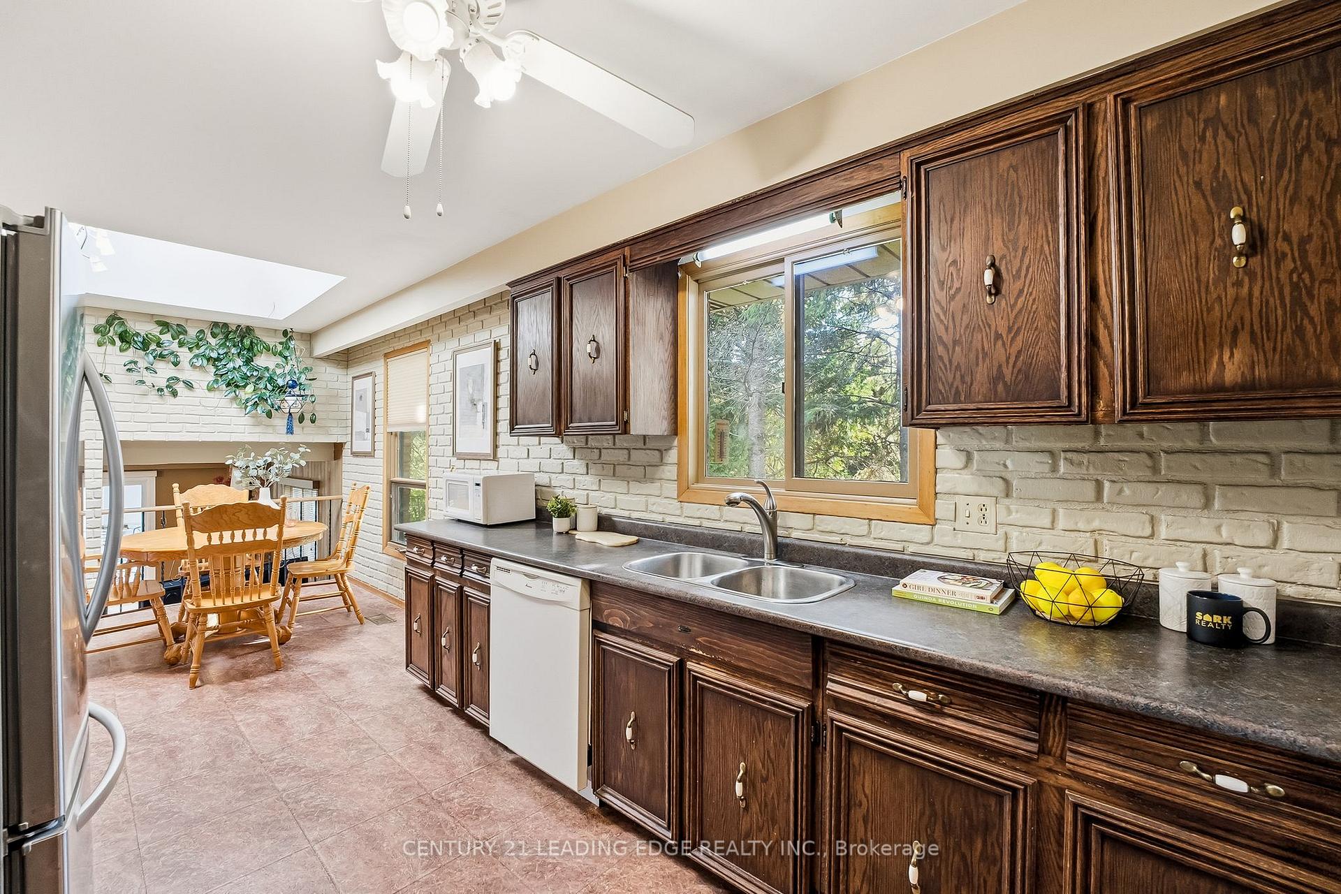 Photo 24 of 63 Lakeridge Road S, Whitby, Rural Whitby — HOMEH