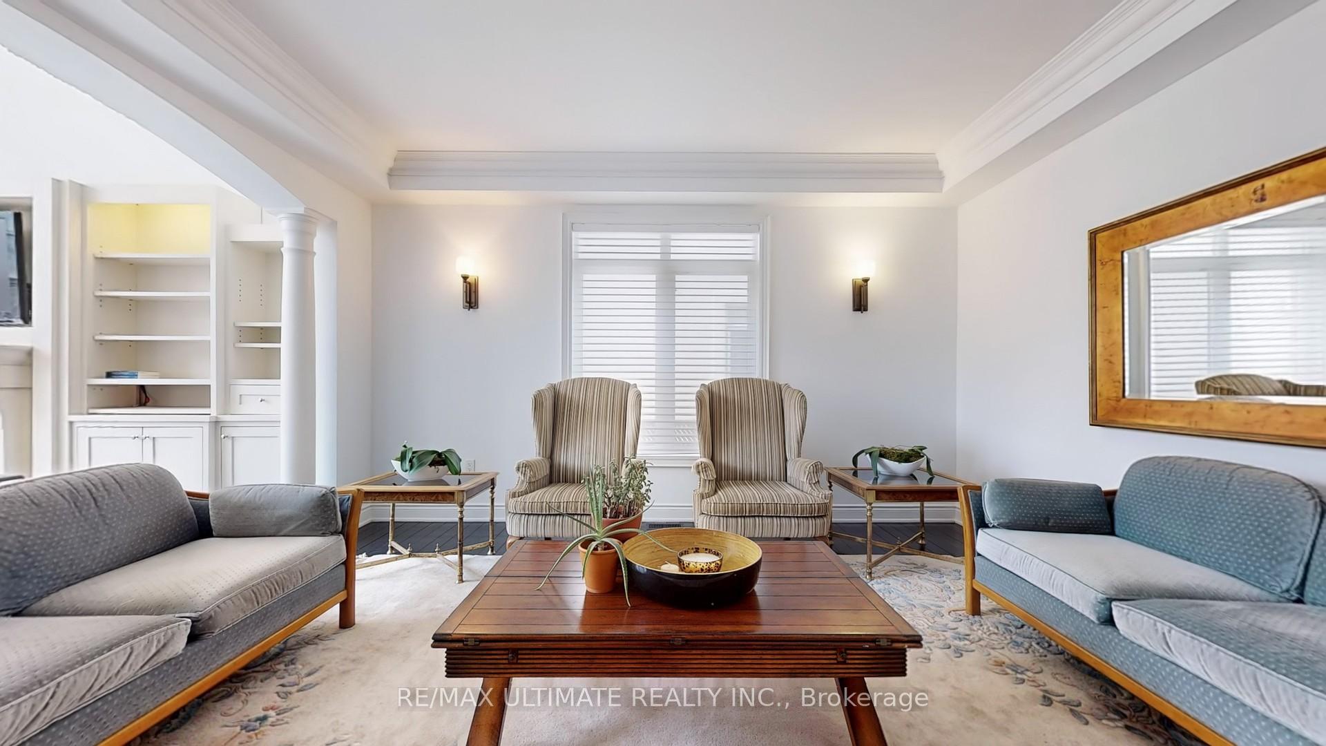Photo 5 of 133 Cook's Mill Crescent, Vaughan, Patterson — HOMEH