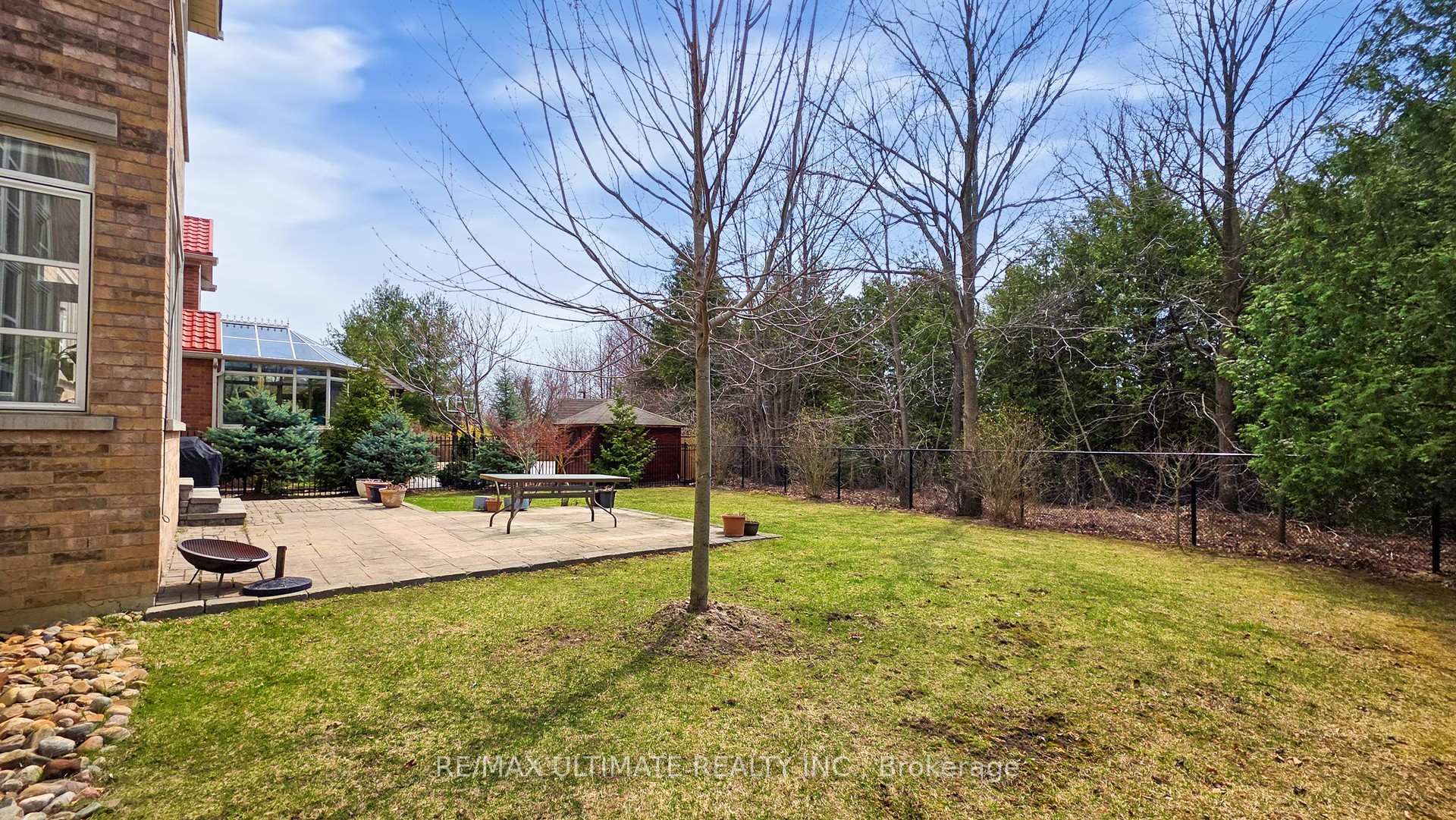 Photo 30 of 133 Cook's Mill Crescent, Vaughan, Patterson — HOMEH