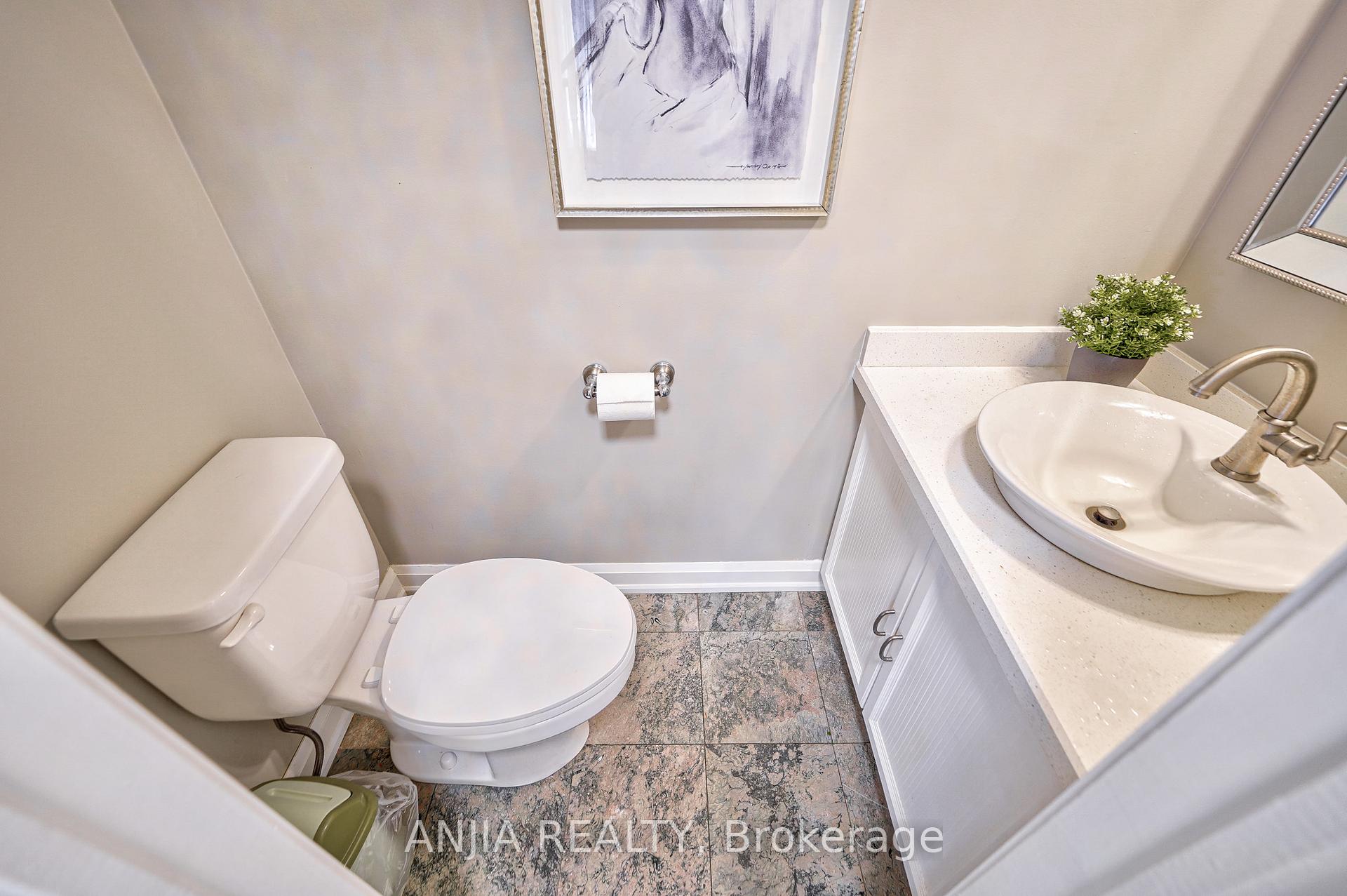 Photo 6 of 94 Tilman Circle, Markham, Markham Village — HOMEH