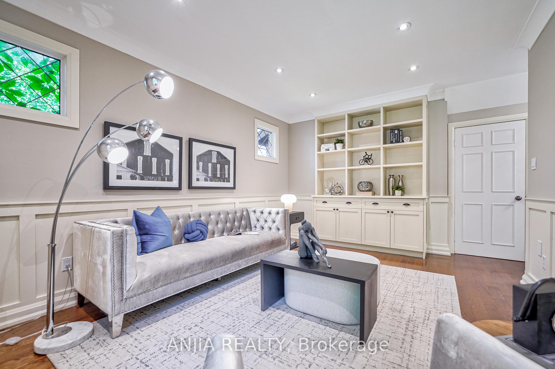 Photo 9 of 94 Tilman Circle, Markham, Markham Village — HOMEH