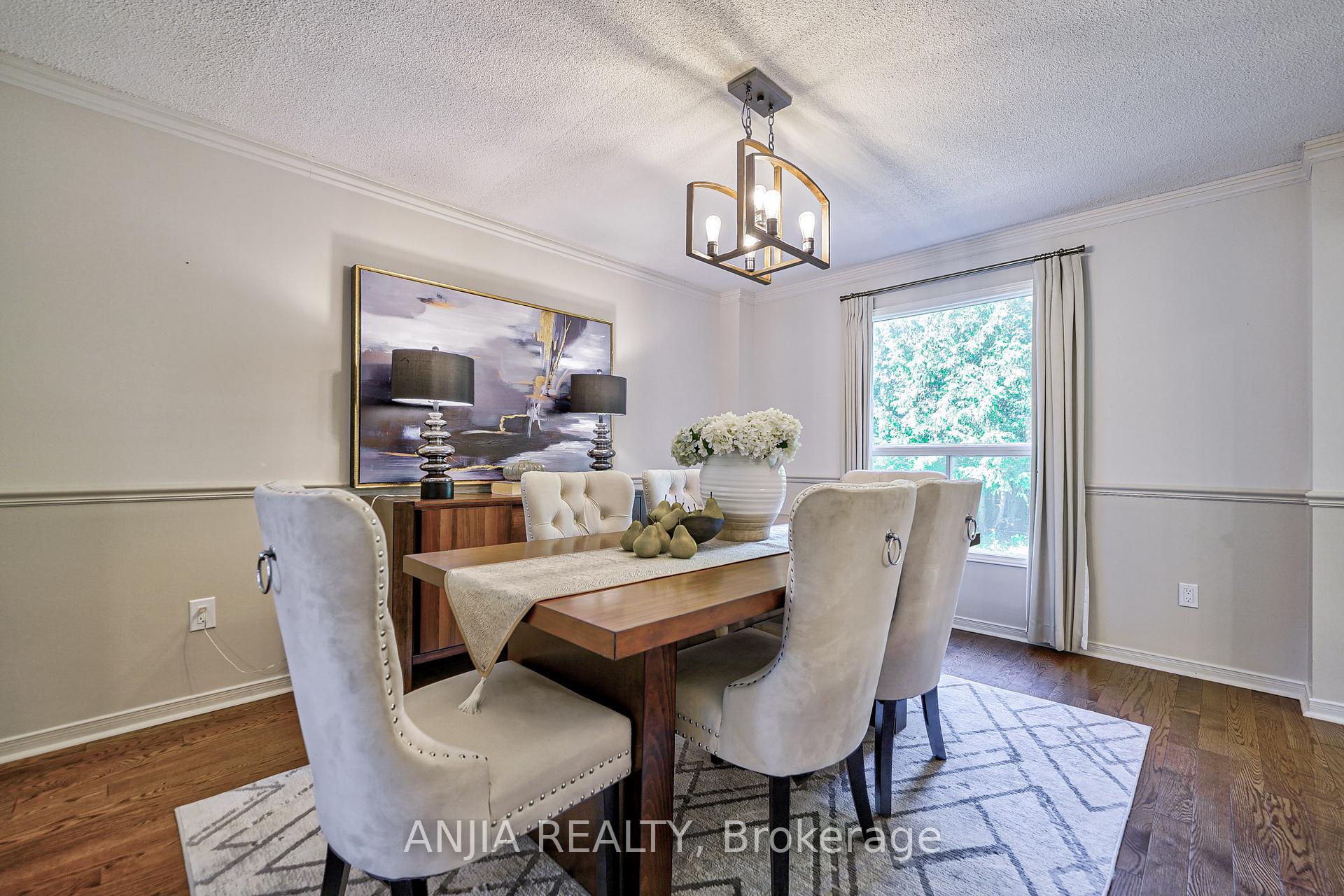 Photo 15 of 94 Tilman Circle, Markham, Markham Village — HOMEH