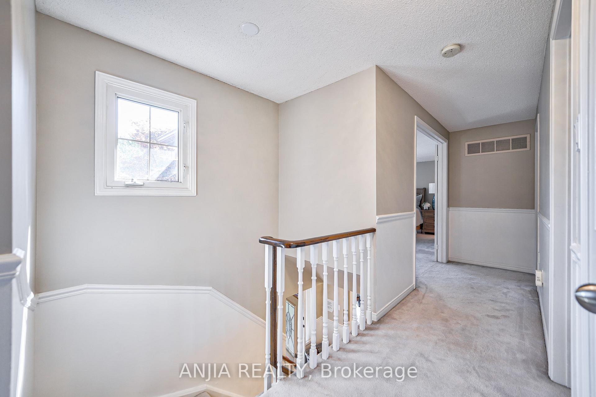 Photo 22 of 94 Tilman Circle, Markham, Markham Village — HOMEH