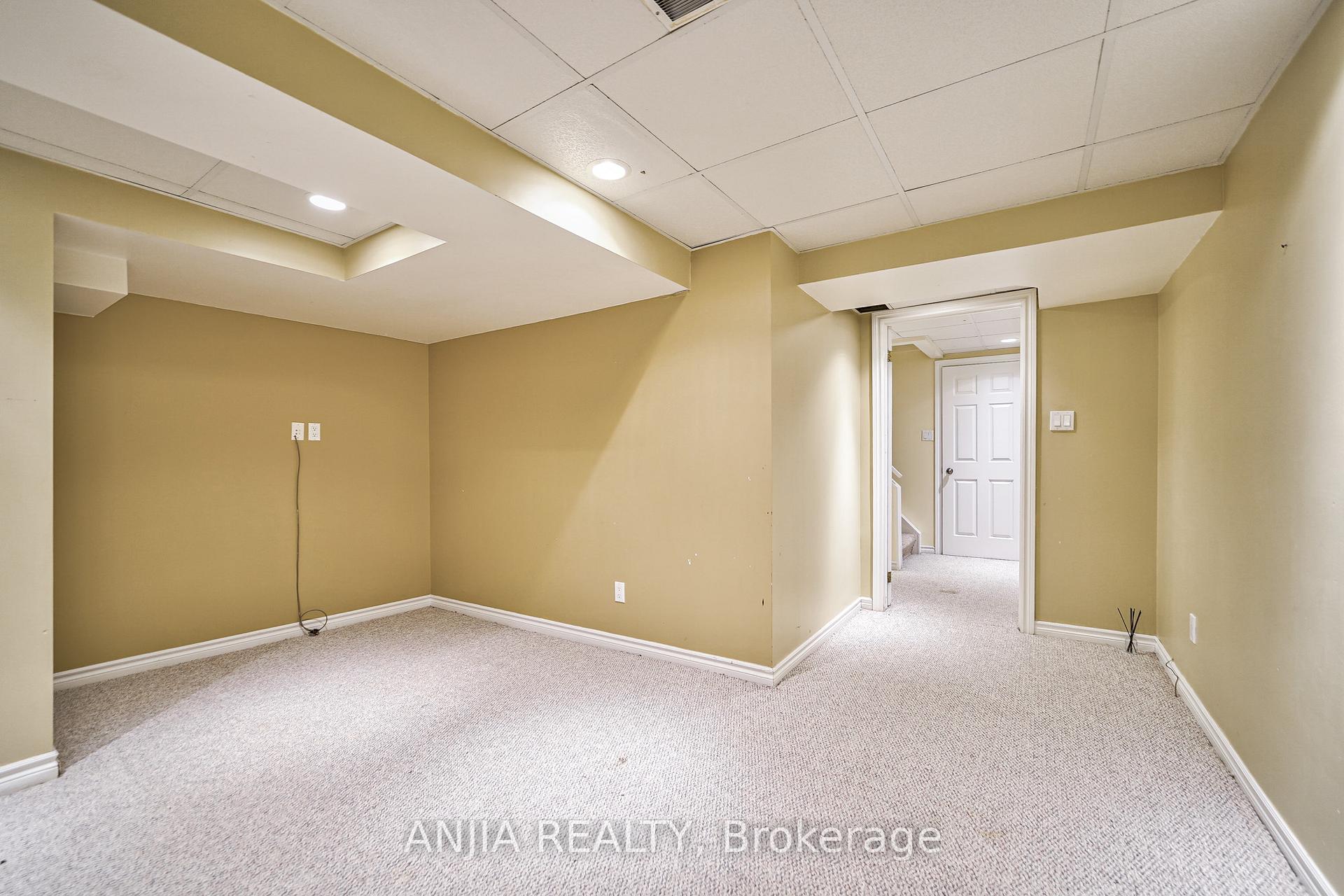 Photo 38 of 94 Tilman Circle, Markham, Markham Village — HOMEH
