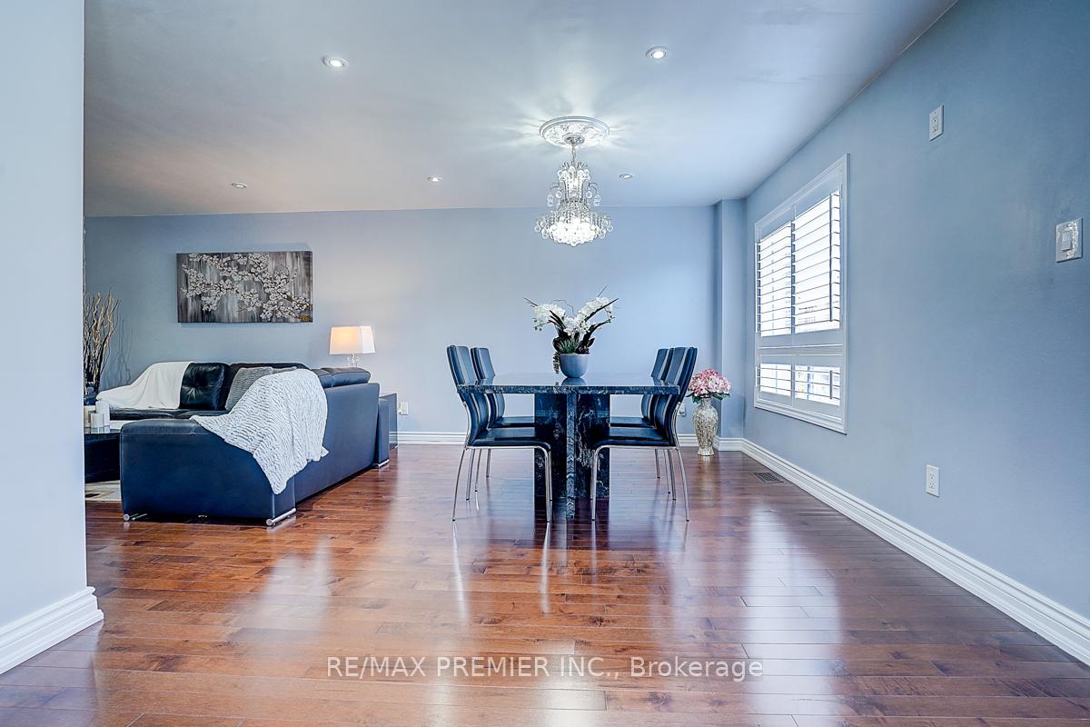 Photo 12 of 146 Michelle Drive, Vaughan, East Woodbridge — HOMEH