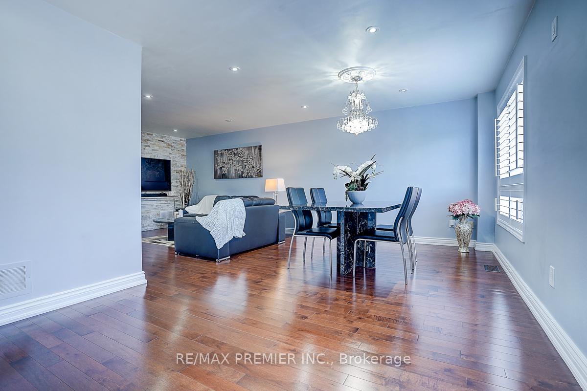 Photo 13 of 146 Michelle Drive, Vaughan, East Woodbridge — HOMEH