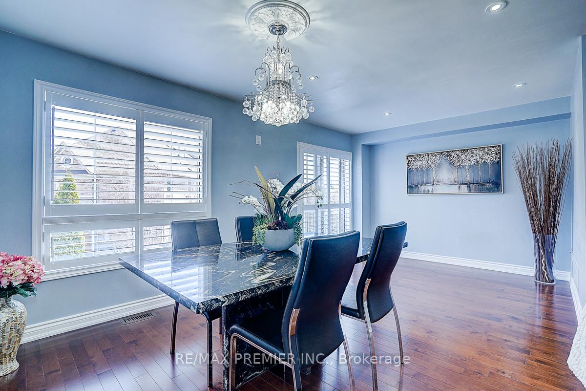 Photo 15 of 146 Michelle Drive, Vaughan, East Woodbridge — HOMEH