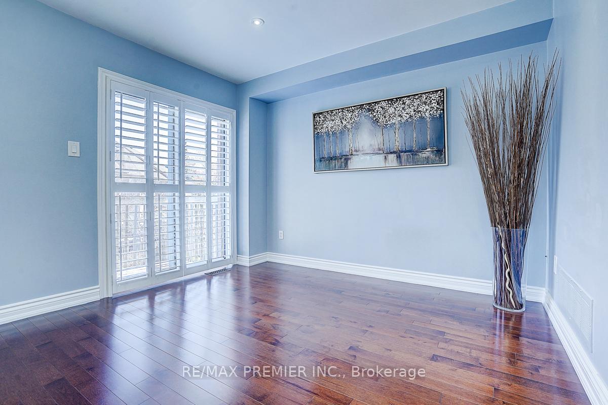 Photo 16 of 146 Michelle Drive, Vaughan, East Woodbridge — HOMEH