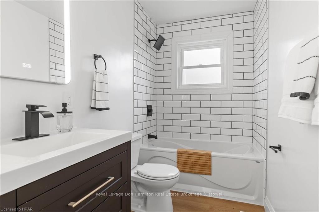 Photo 17 of 161 Smith St, North Perth, Monkton — HOMEH