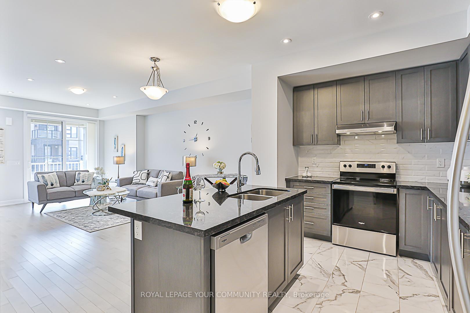 Photo 14 of 24 Gilbert Wright Avenue, Markham, Angus Glen — HOMEH