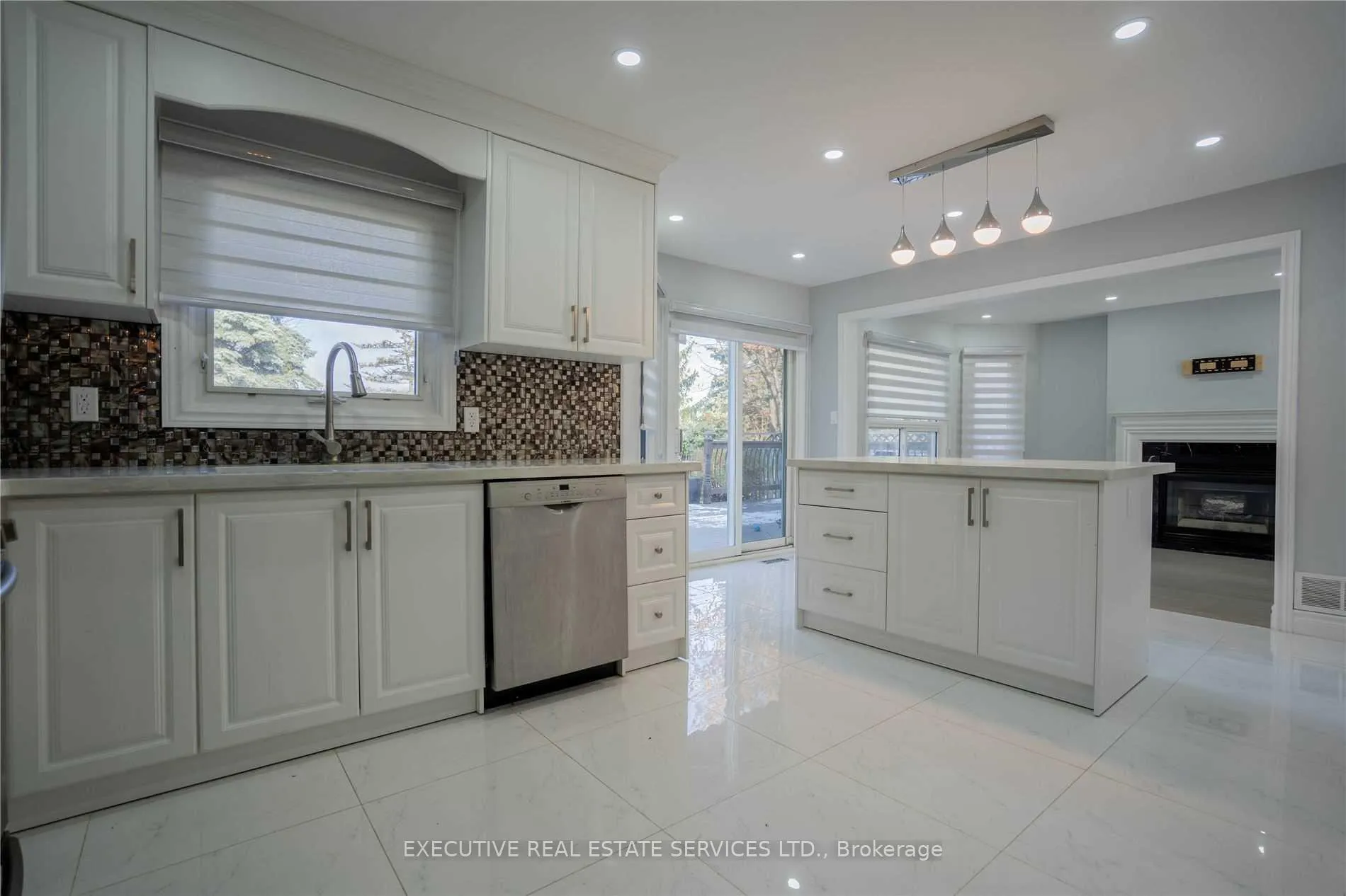 Photo 6 of 46 Willowbrook Drive, Whitby, Pringle Creek — HOMEH