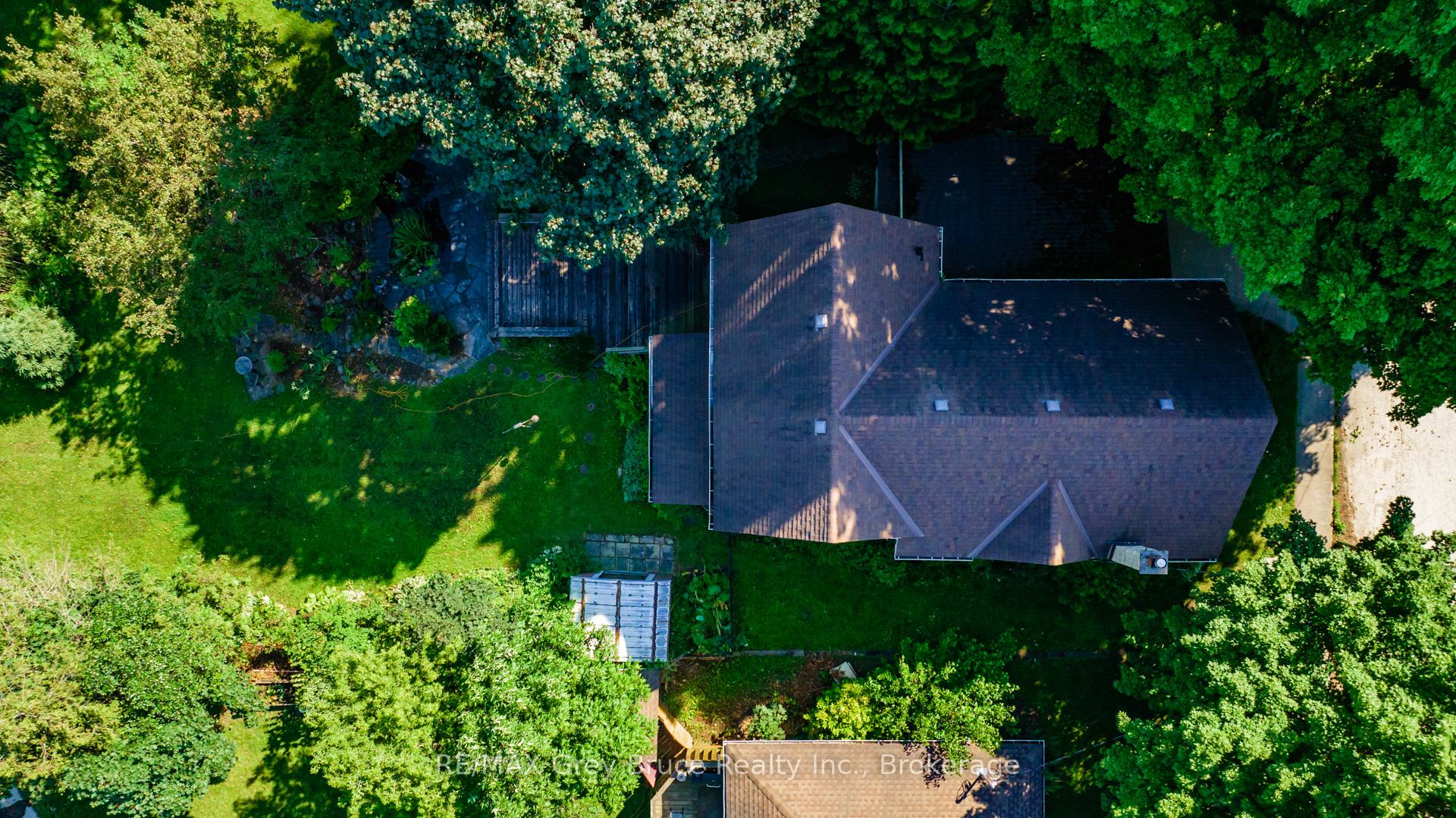 Photo 2 of 68 2ND Street, Arran-Elderslie — HOMEH