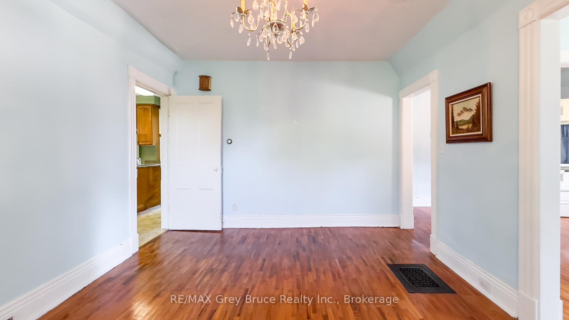Photo 12 of 68 2ND Street, Arran-Elderslie — HOMEH