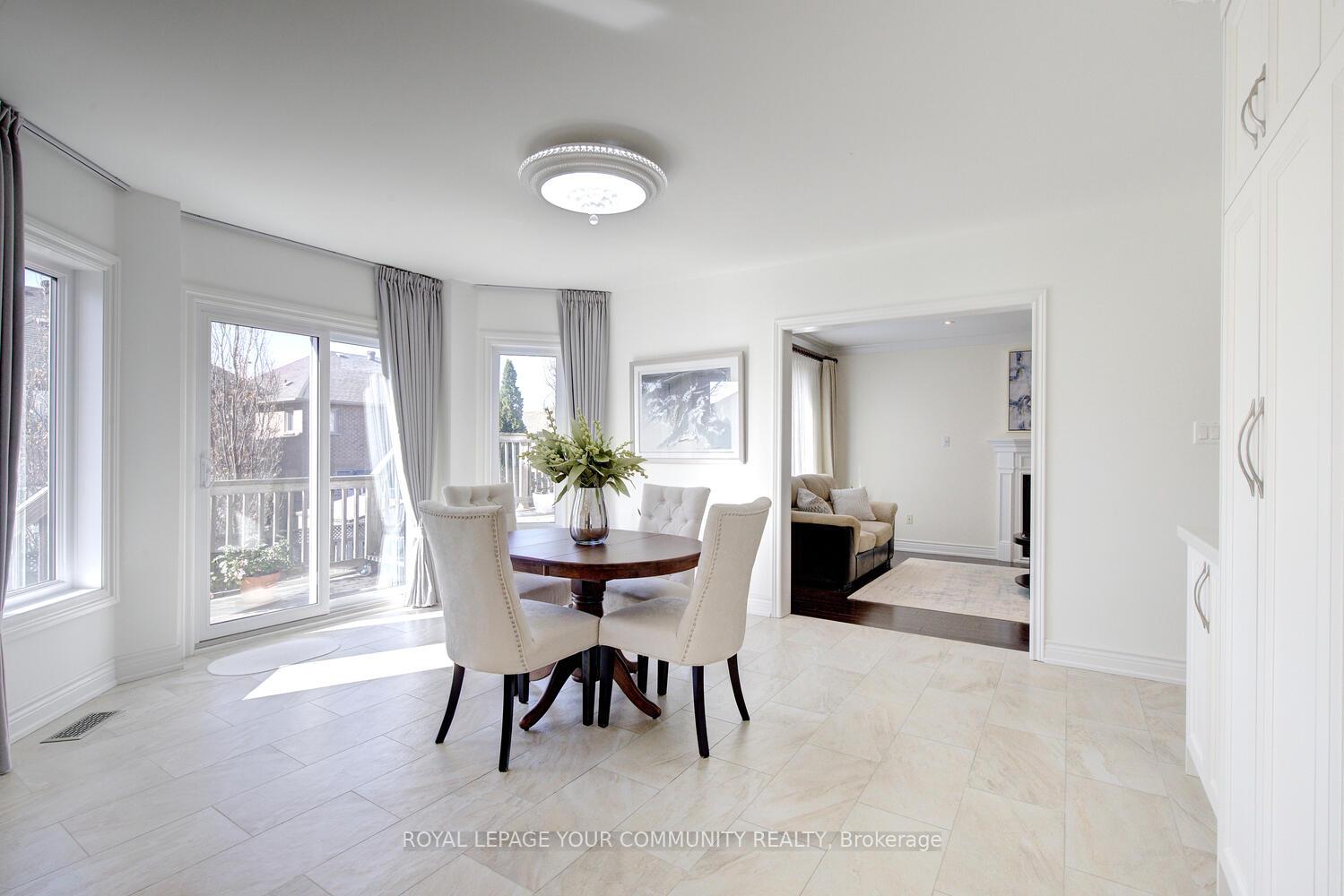 Photo 22 of 33 Robertson Close, Vaughan, Maple — HOMEH