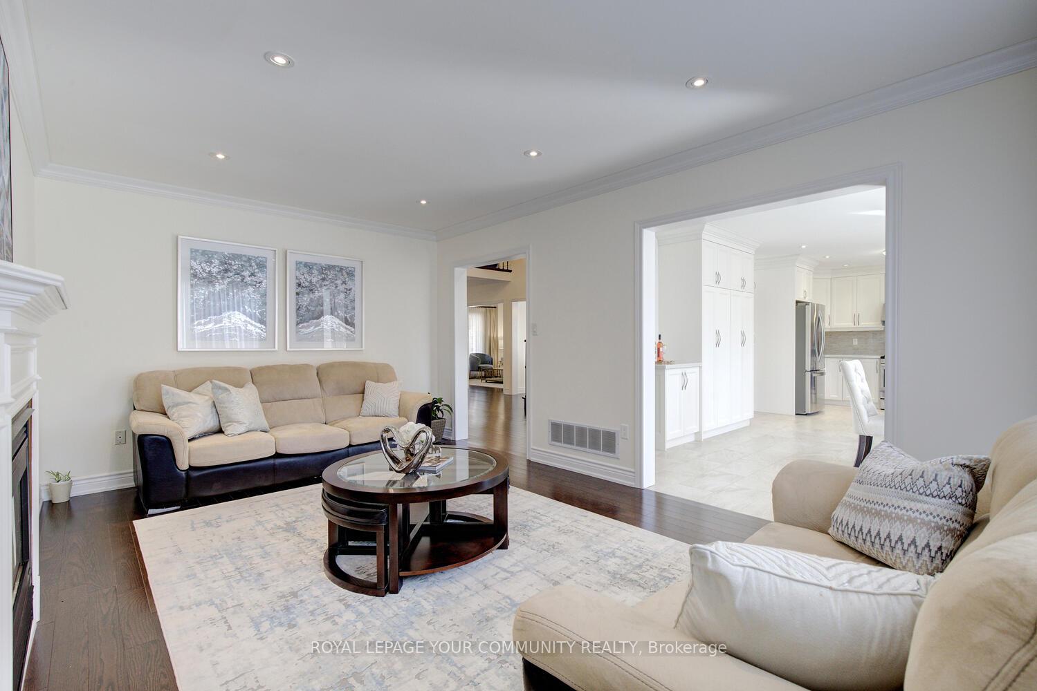 Photo 28 of 33 Robertson Close, Vaughan, Maple — HOMEH