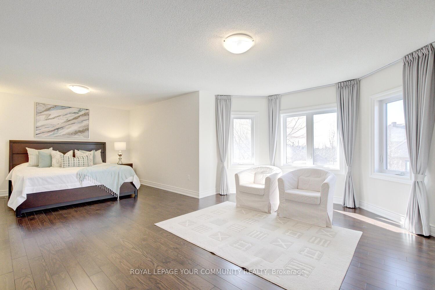 Photo 31 of 33 Robertson Close, Vaughan, Maple — HOMEH