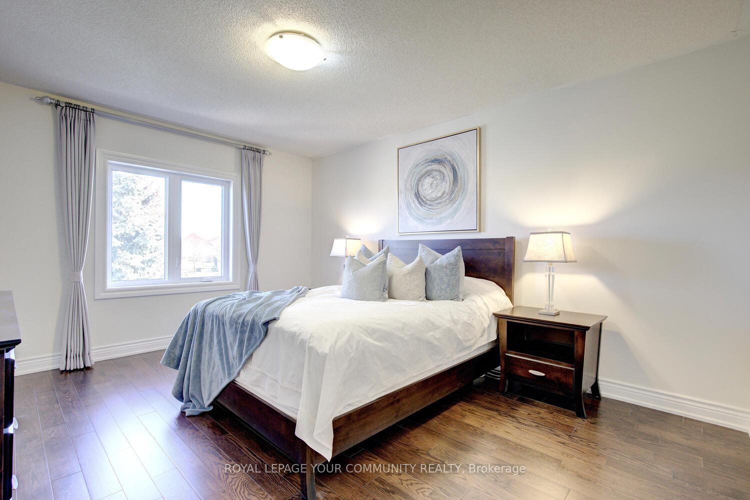 Photo 38 of 33 Robertson Close, Vaughan, Maple — HOMEH