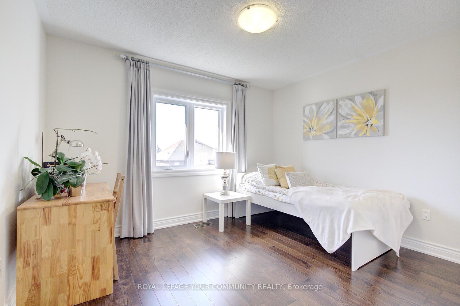 Photo 40 of 33 Robertson Close, Vaughan, Maple — HOMEH