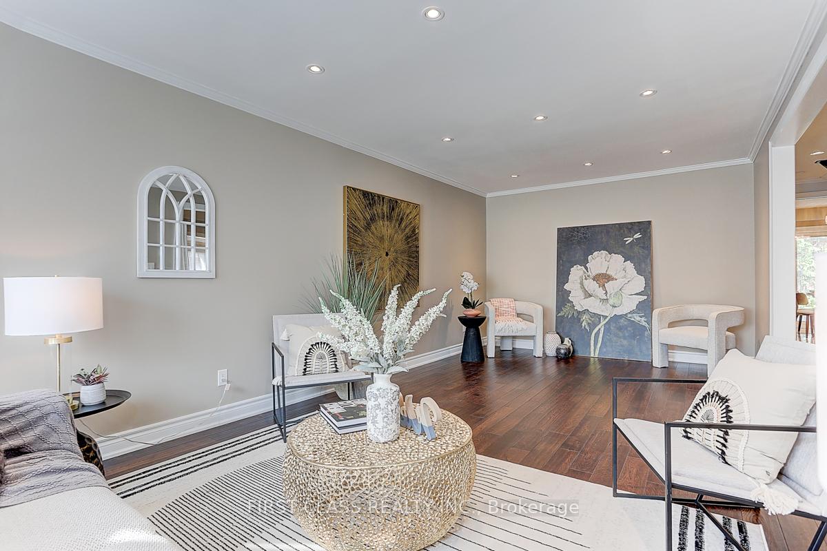 Photo 7 of 16 Lindemann Street, Markham, Aileen-Willowbrook — HOMEH