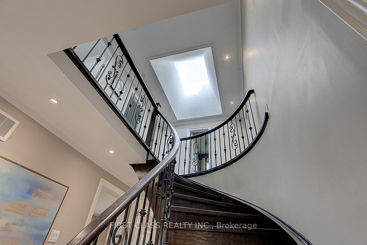 Photo 8 of 16 Lindemann Street, Markham, Aileen-Willowbrook — HOMEH